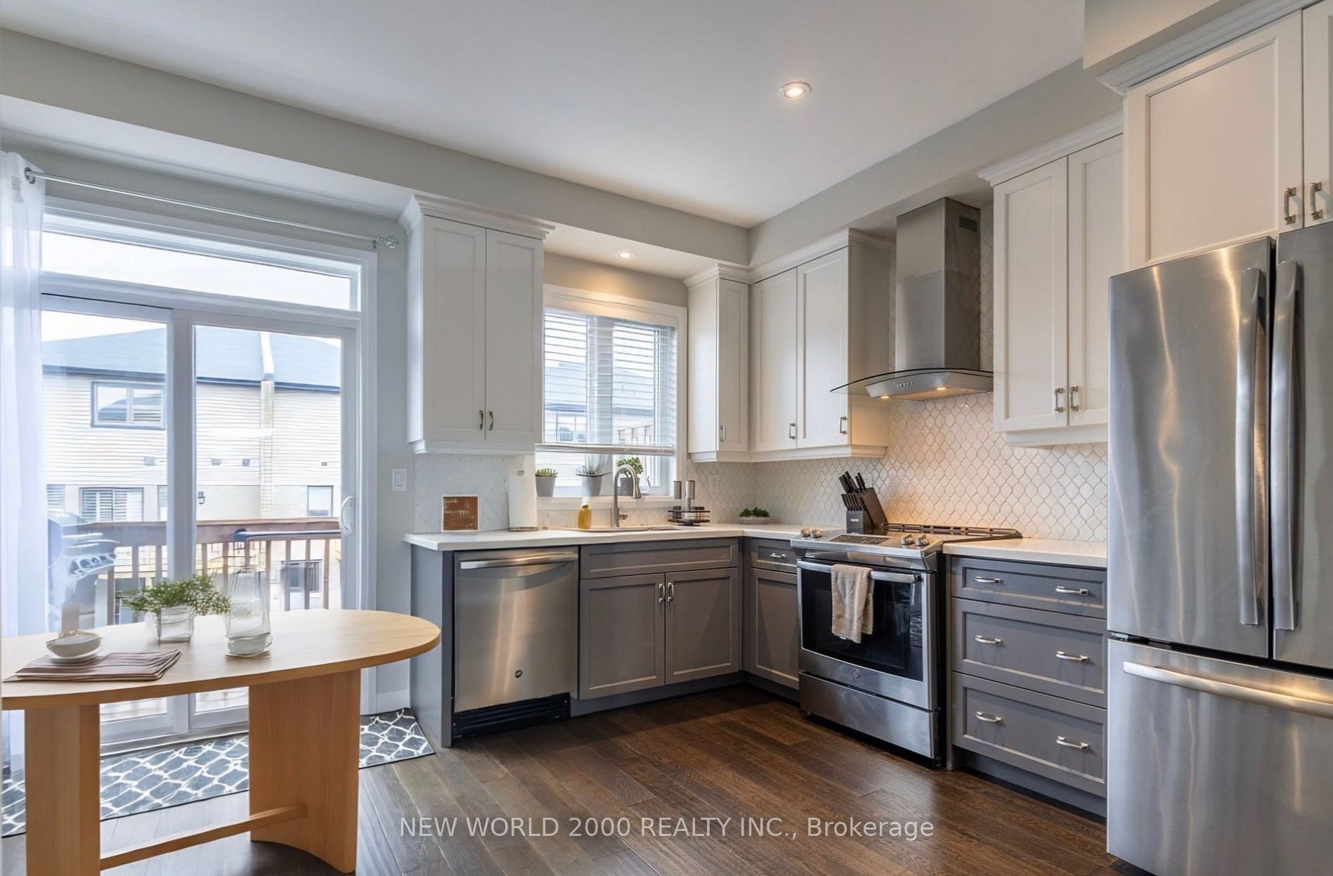 9 Soho Street Property Photo 3