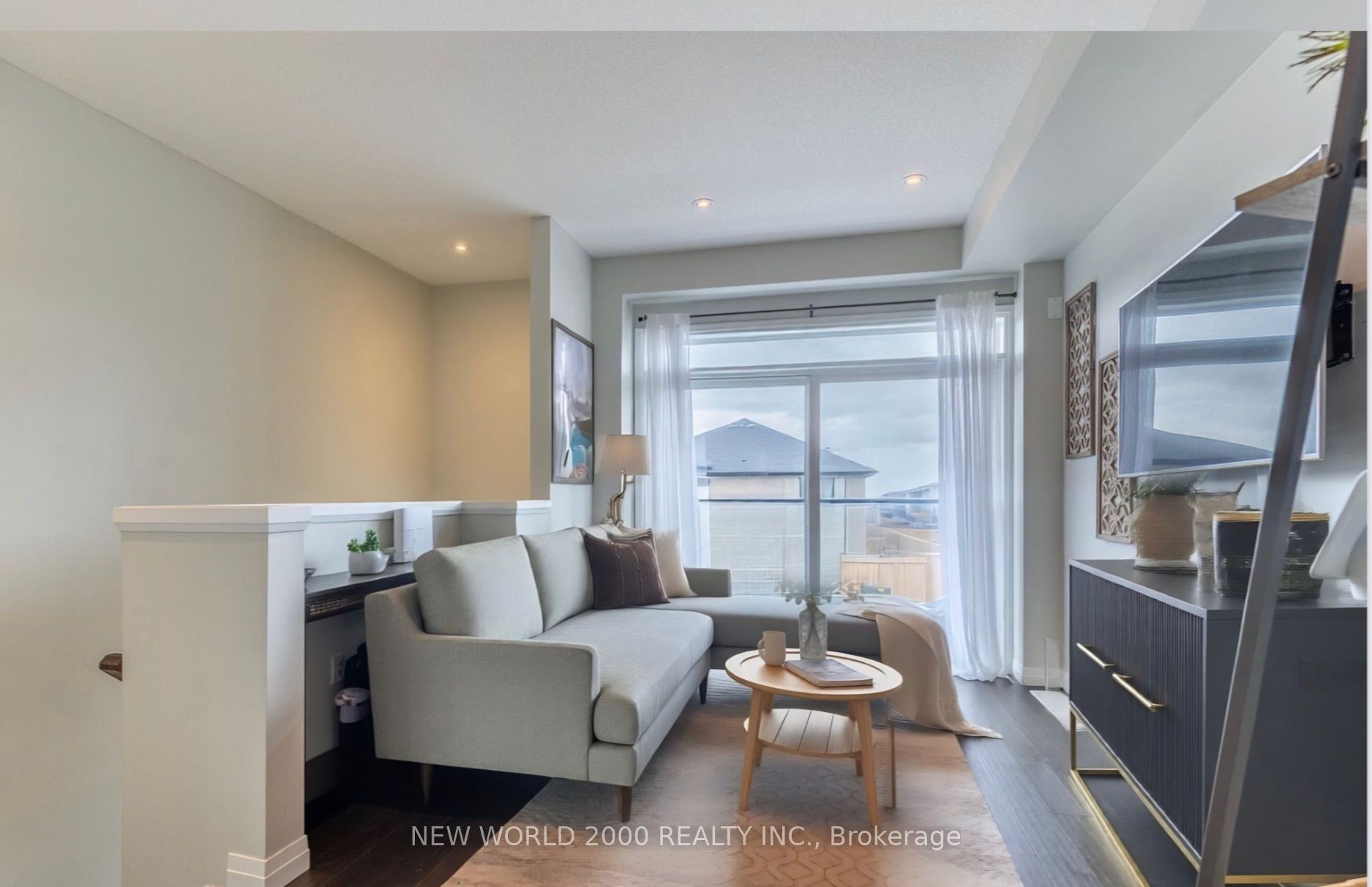 9 Soho Street Property Photo 4