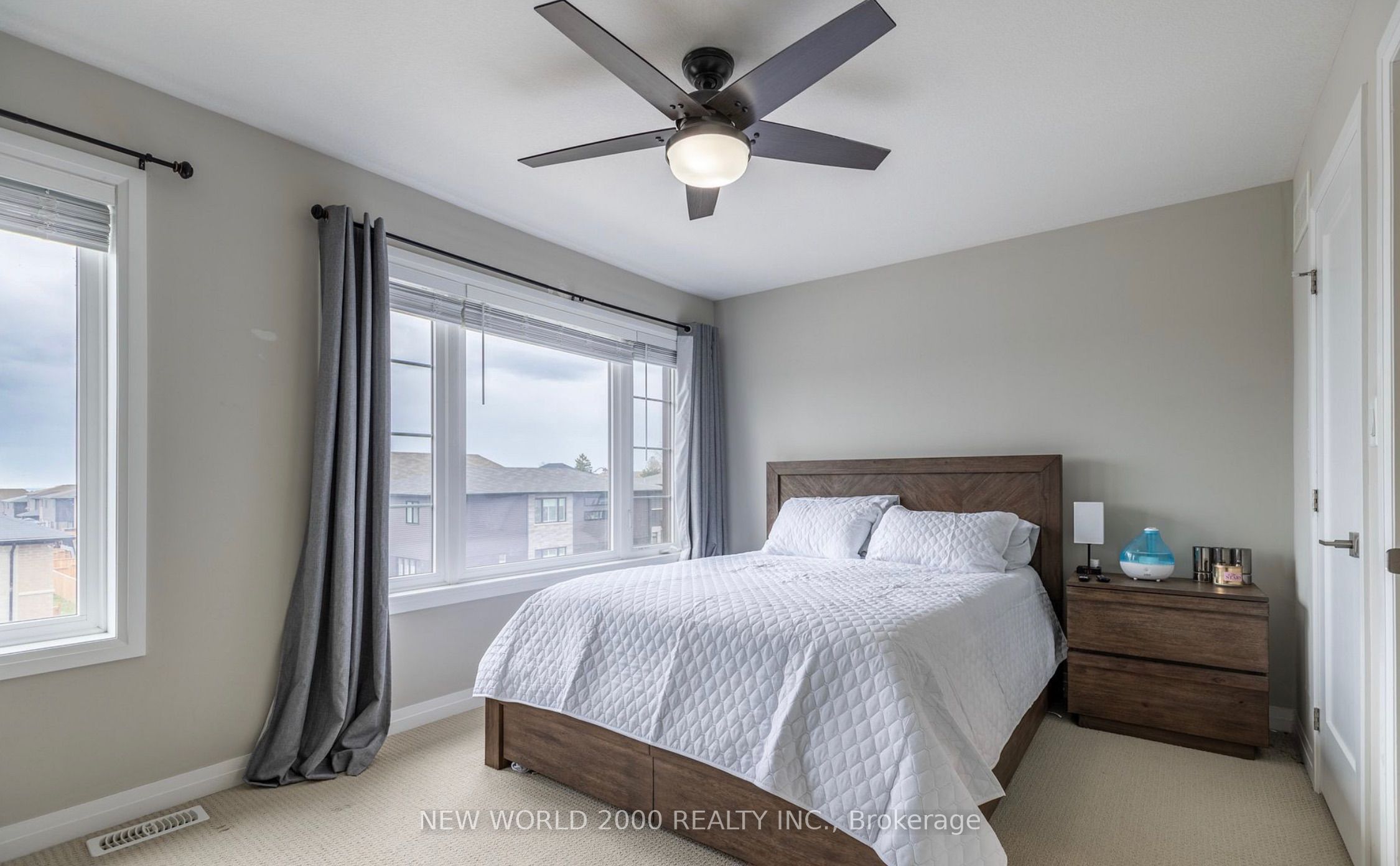 9 Soho Street Property Photo 7