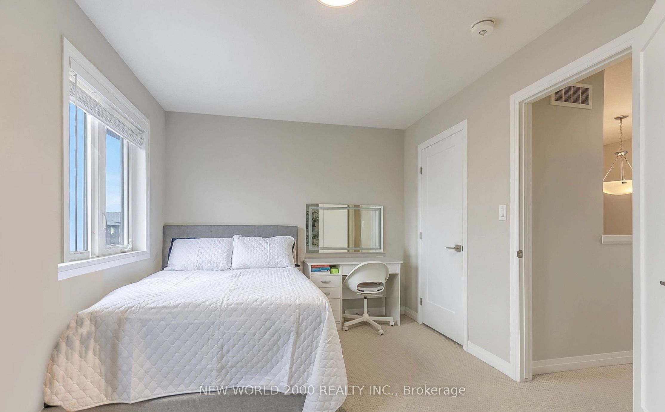9 Soho Street Property Photo 9