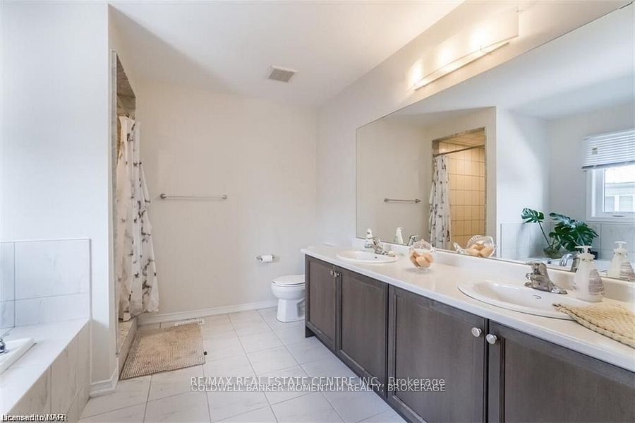 7831 Odell Crescent Property Photo 22