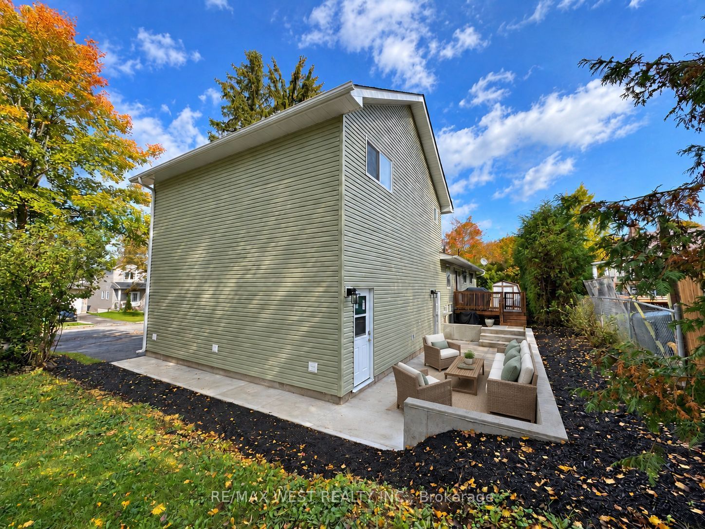 101 Lorne Street Property Photo 27