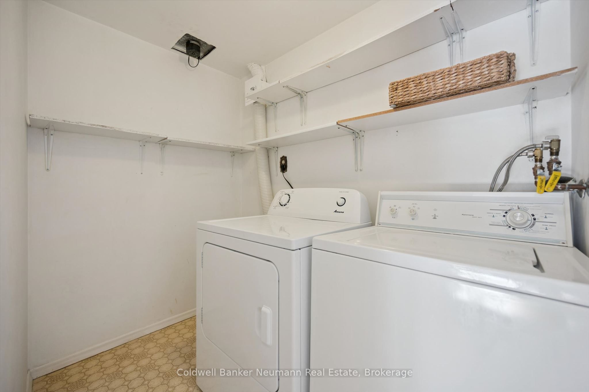89 Westwood Road 311 Property Photo 23