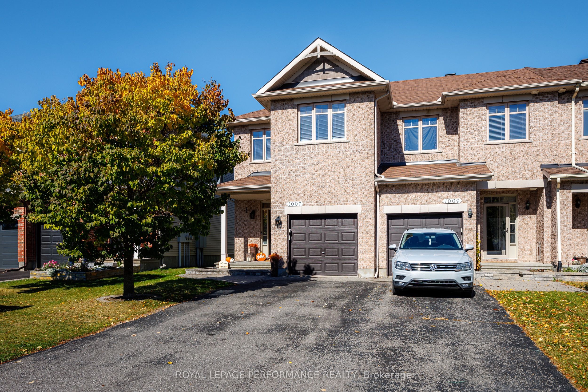 1007 Grapefern Terrace Property Photo 1