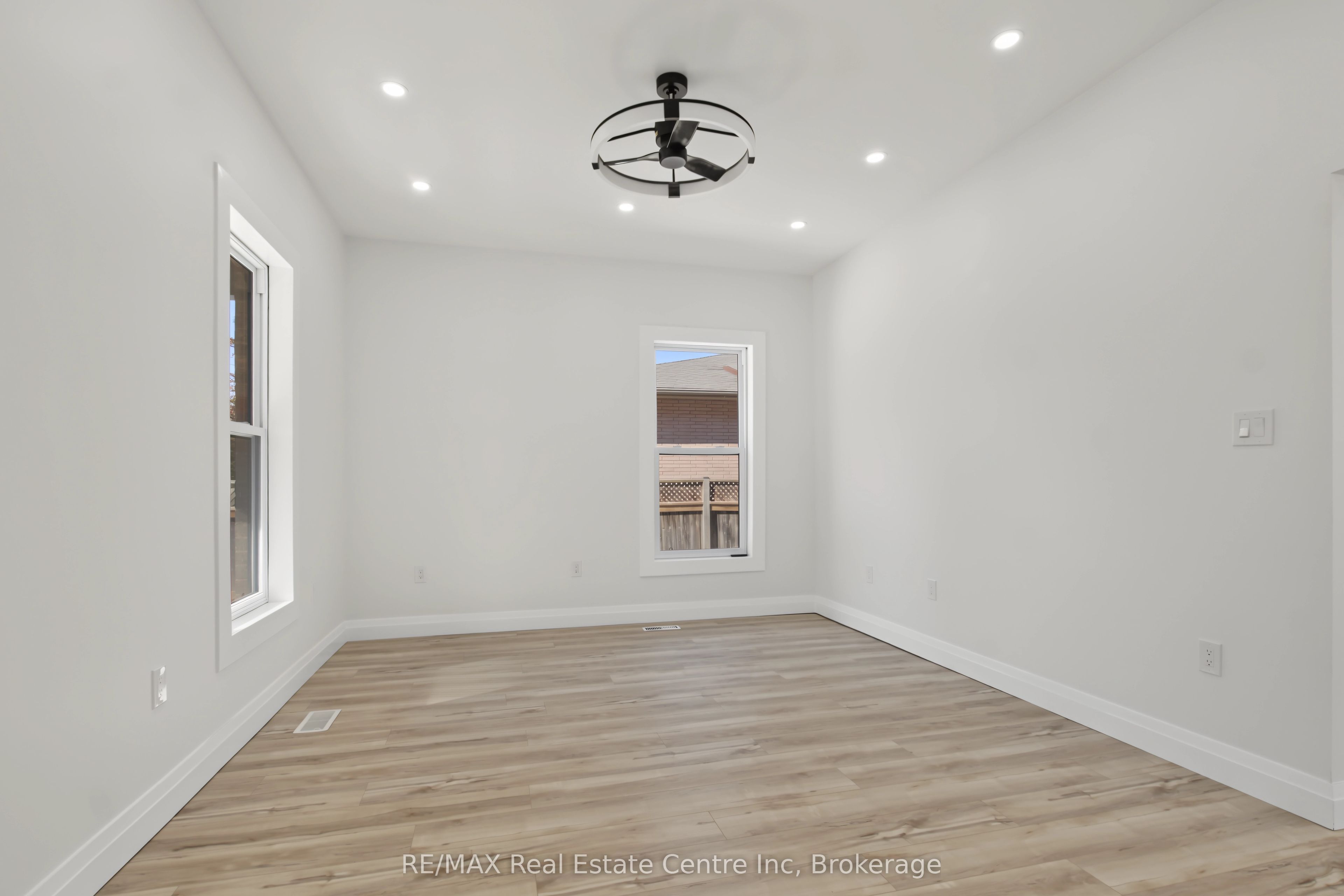 657 Frances Street Property Photo 7