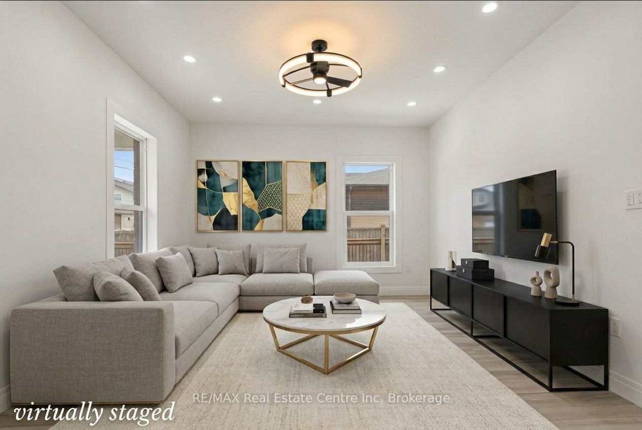 657 Frances Street Property Photo 8