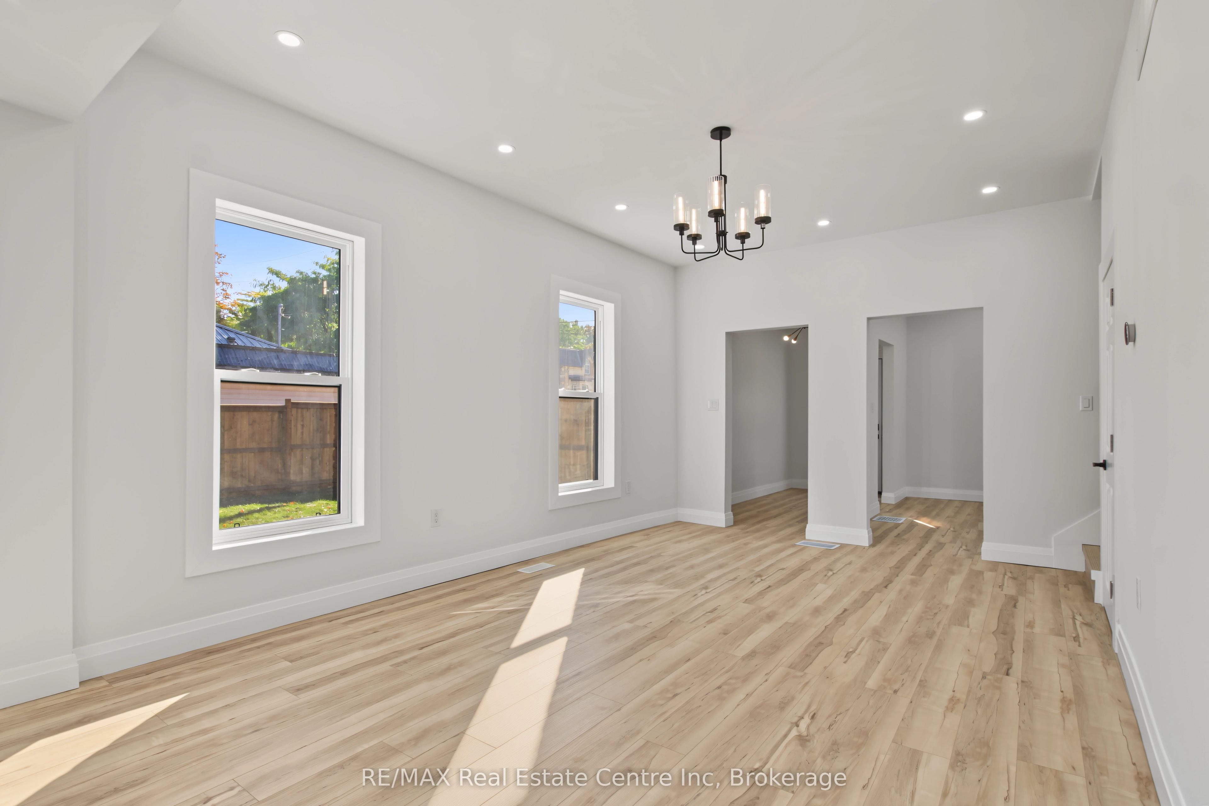 657 Frances Street Property Photo 14