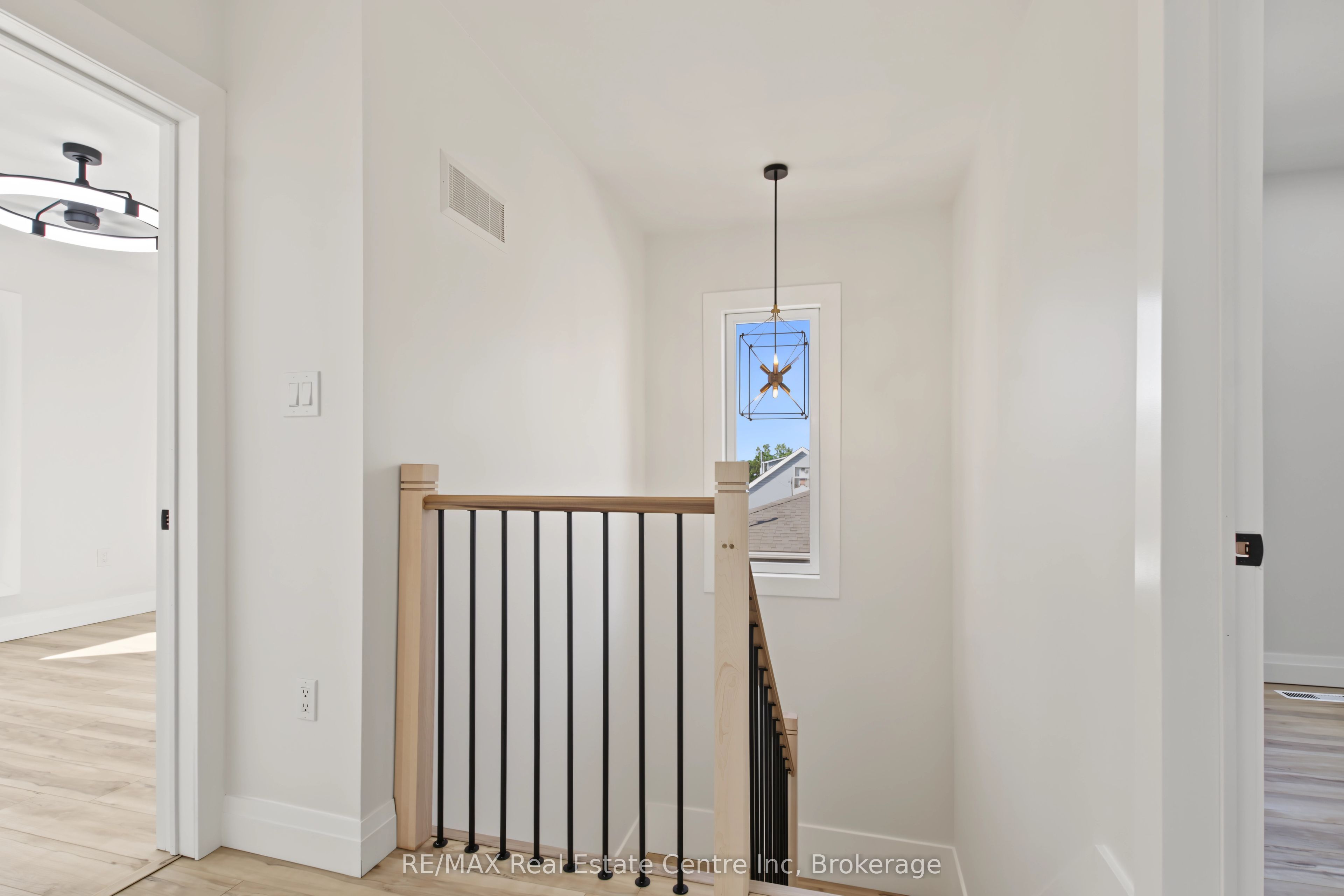 657 Frances Street Property Photo 24