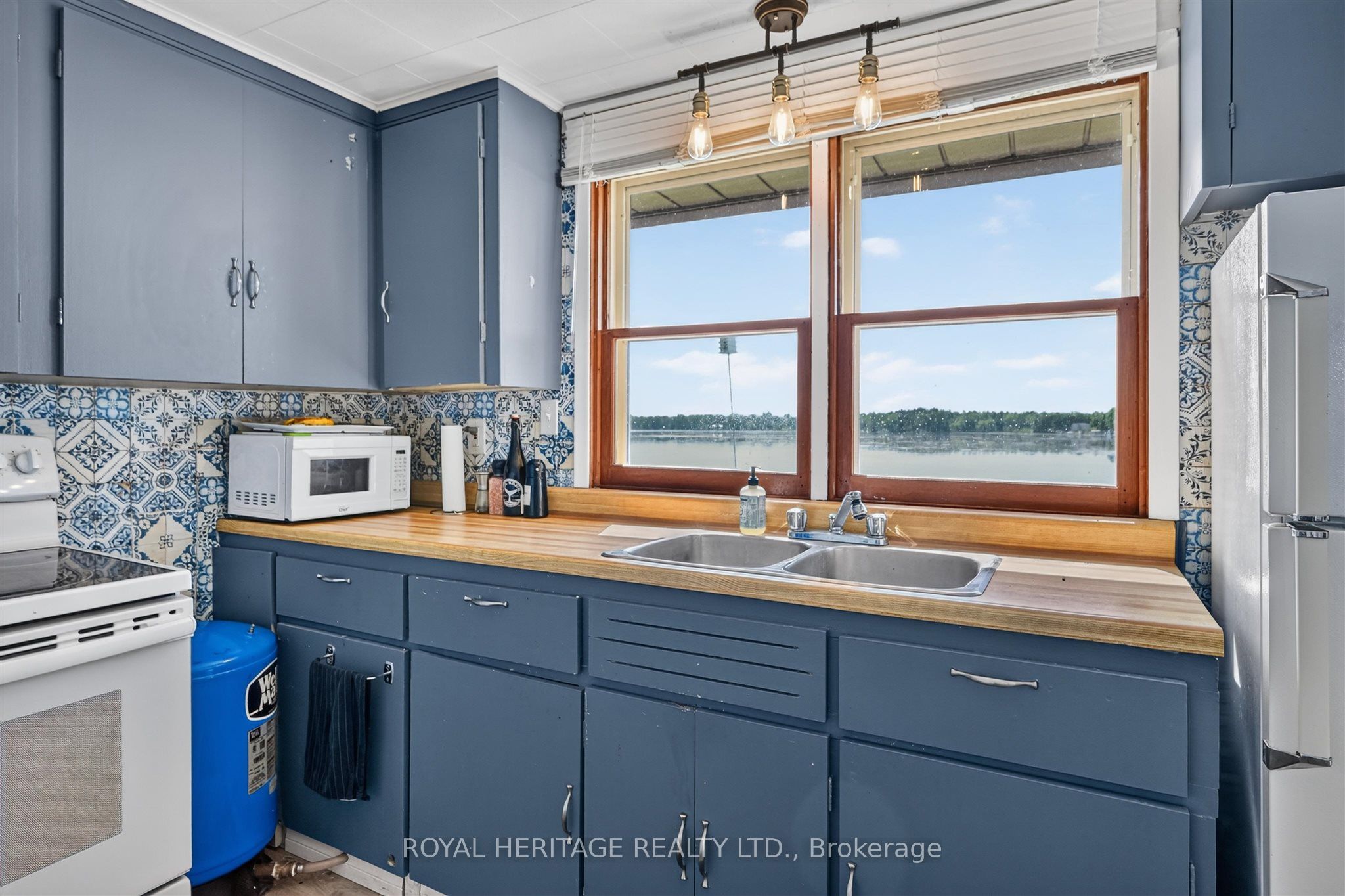 100 Clearview Drive Property Photo 16