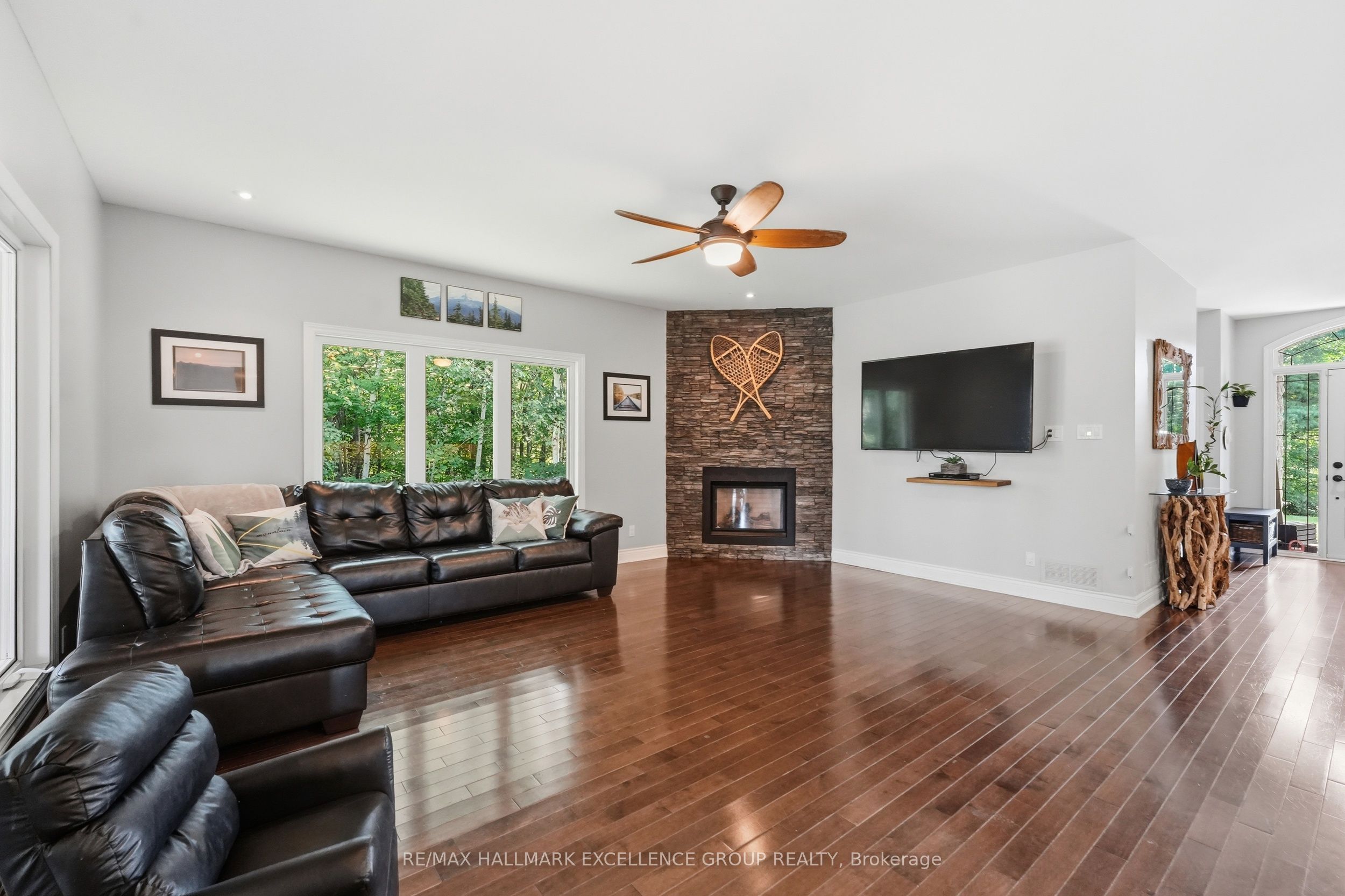 1363 Du Golf Road Property Photo 5