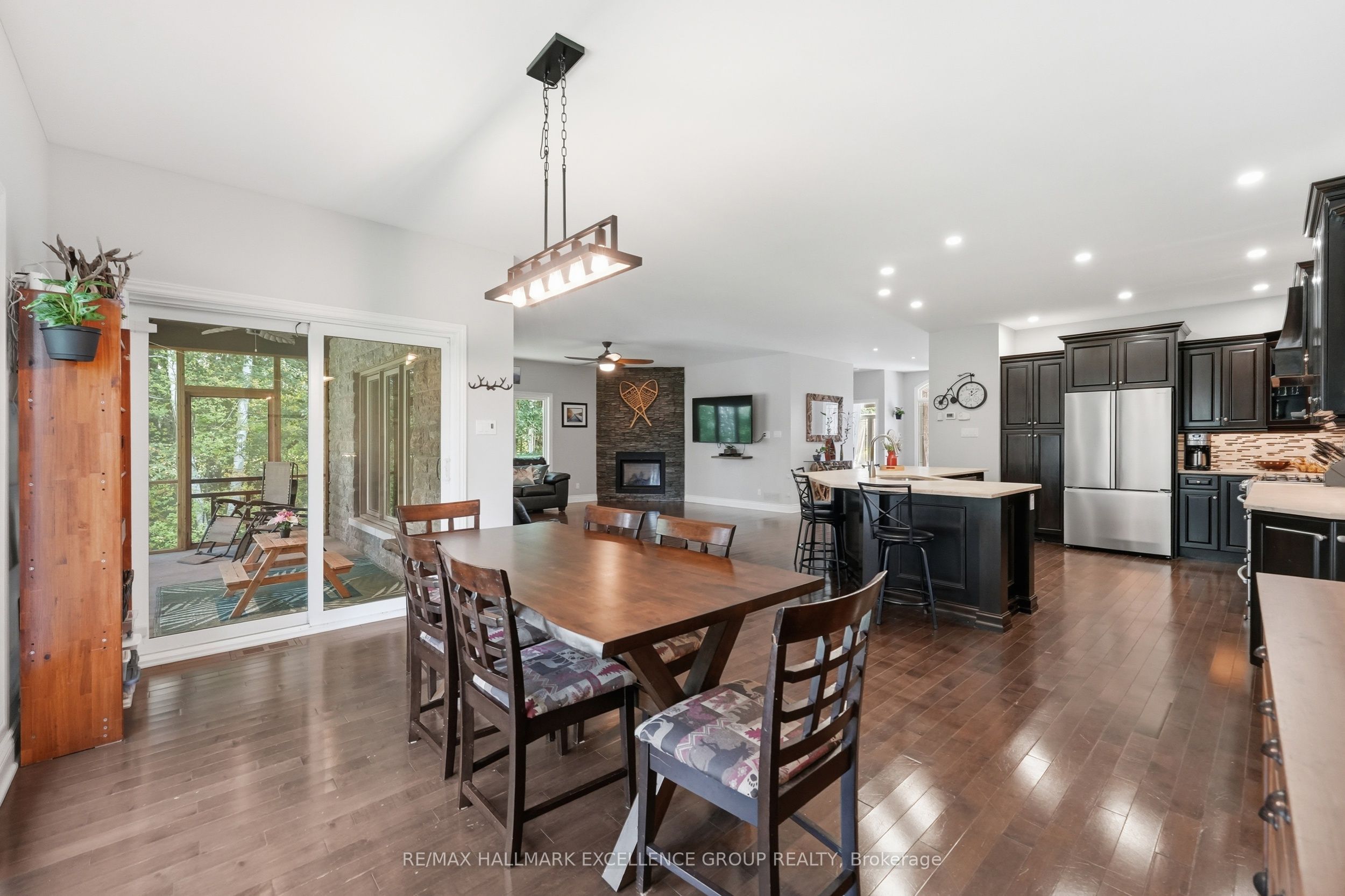 1363 Du Golf Road Property Photo 9