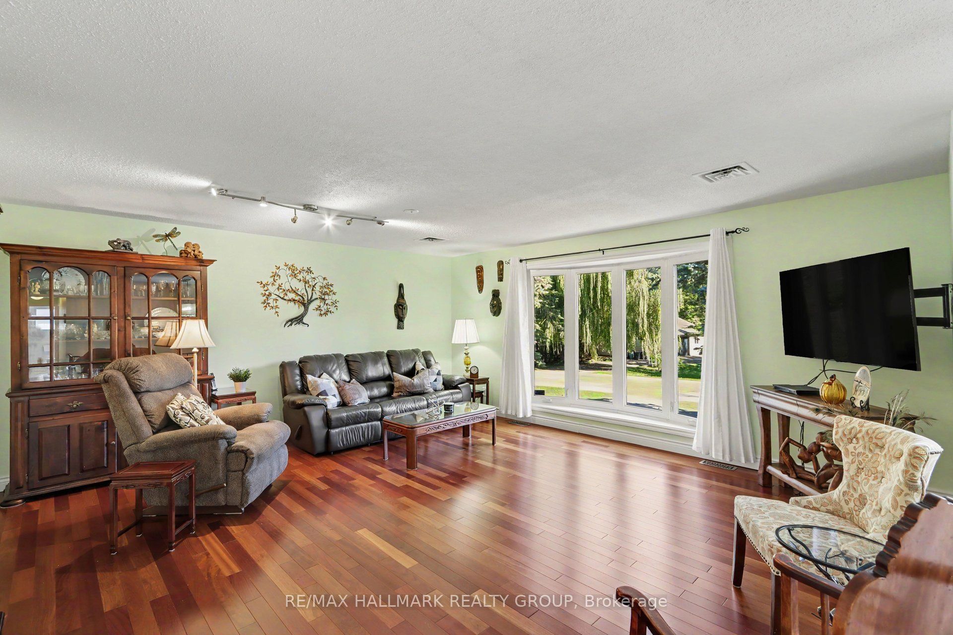 26 Whippoorwill Drive Property Photo 9