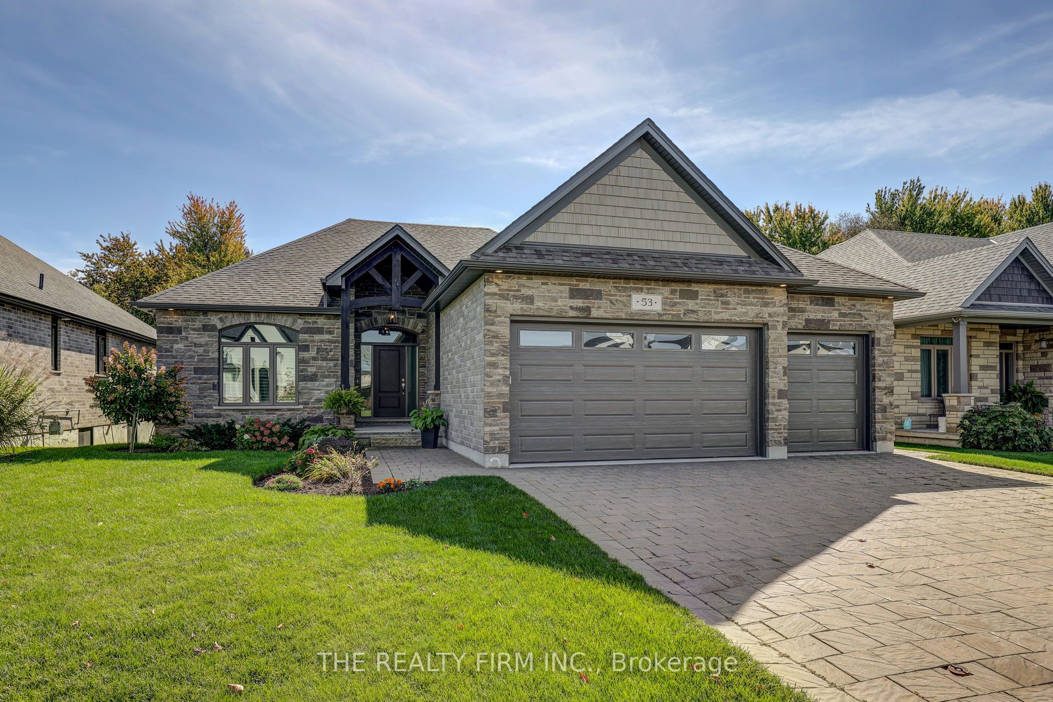 53 Foxborough Place Property Photo 1