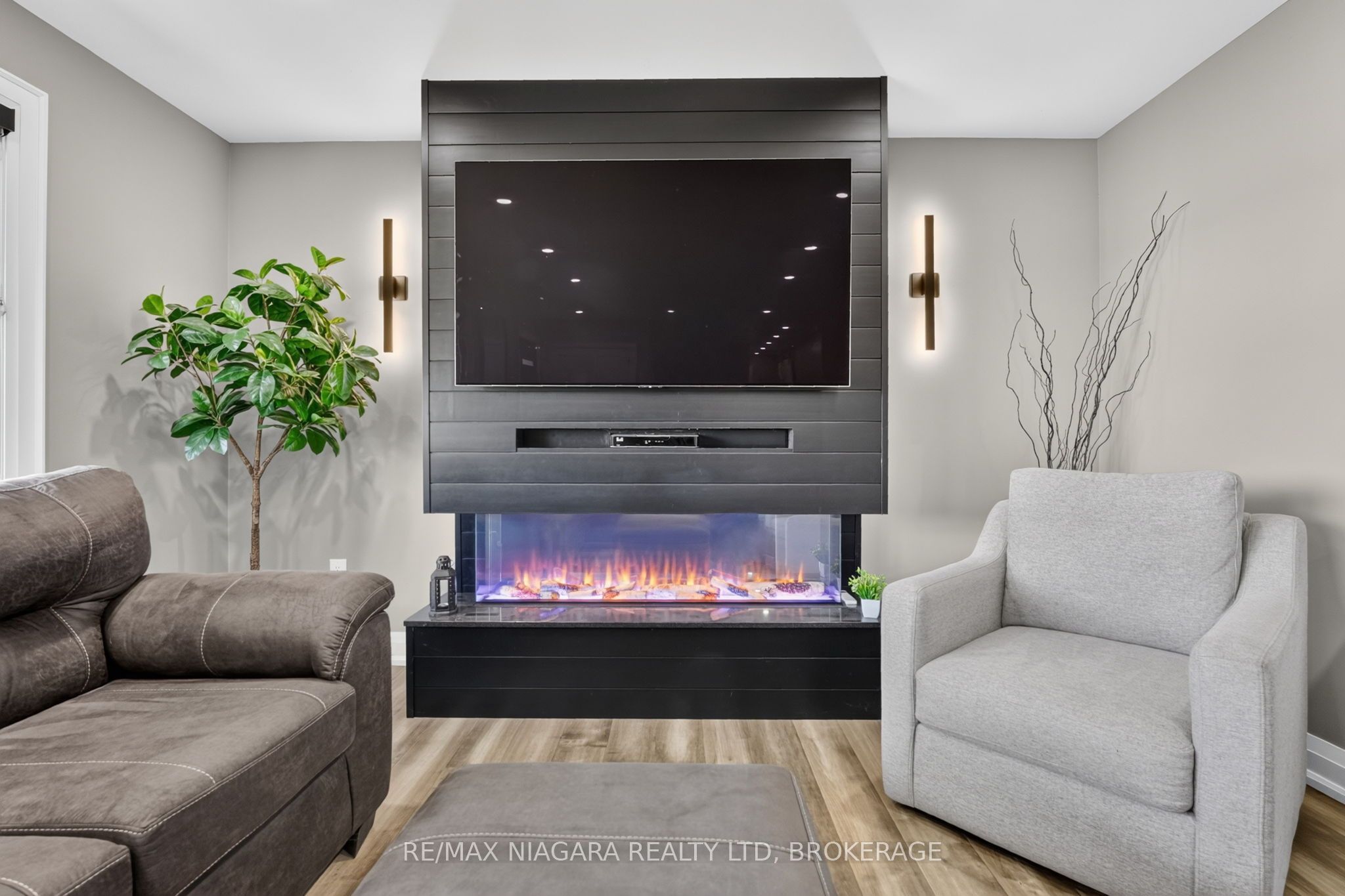 714 Carlton Street Property Photo 15