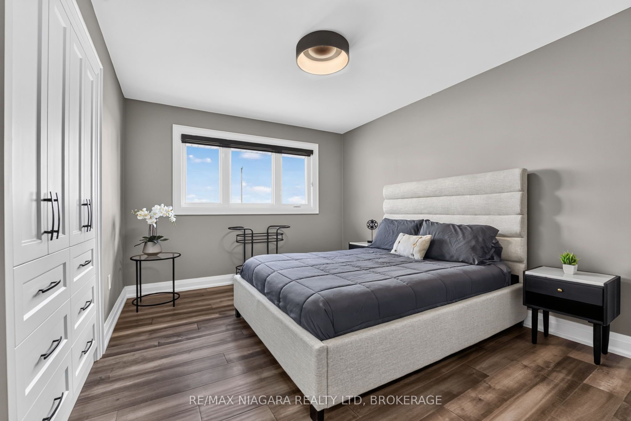 714 Carlton Street Property Photo 27