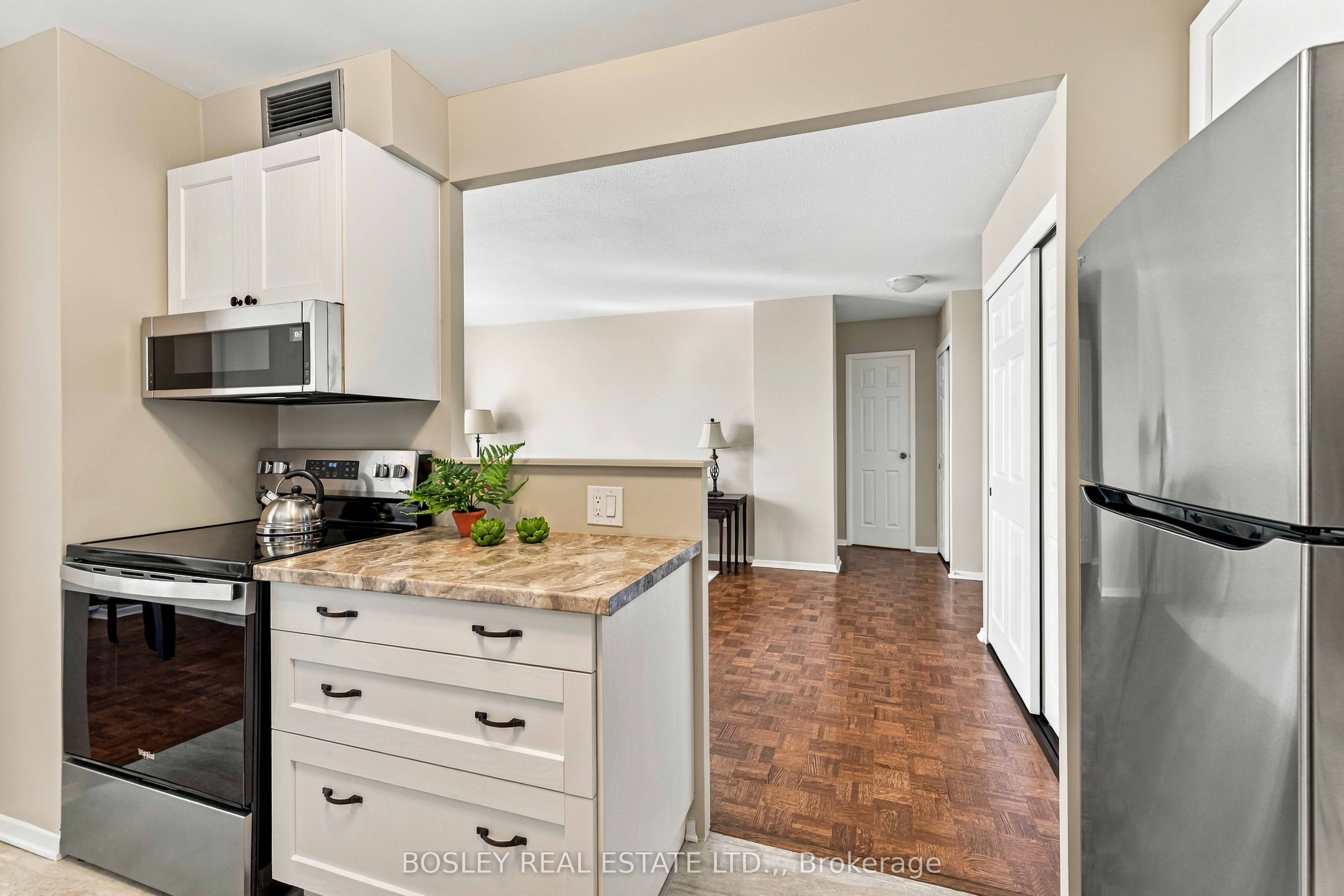 15 Towering Heights Boulevard 801 Property Photo 17
