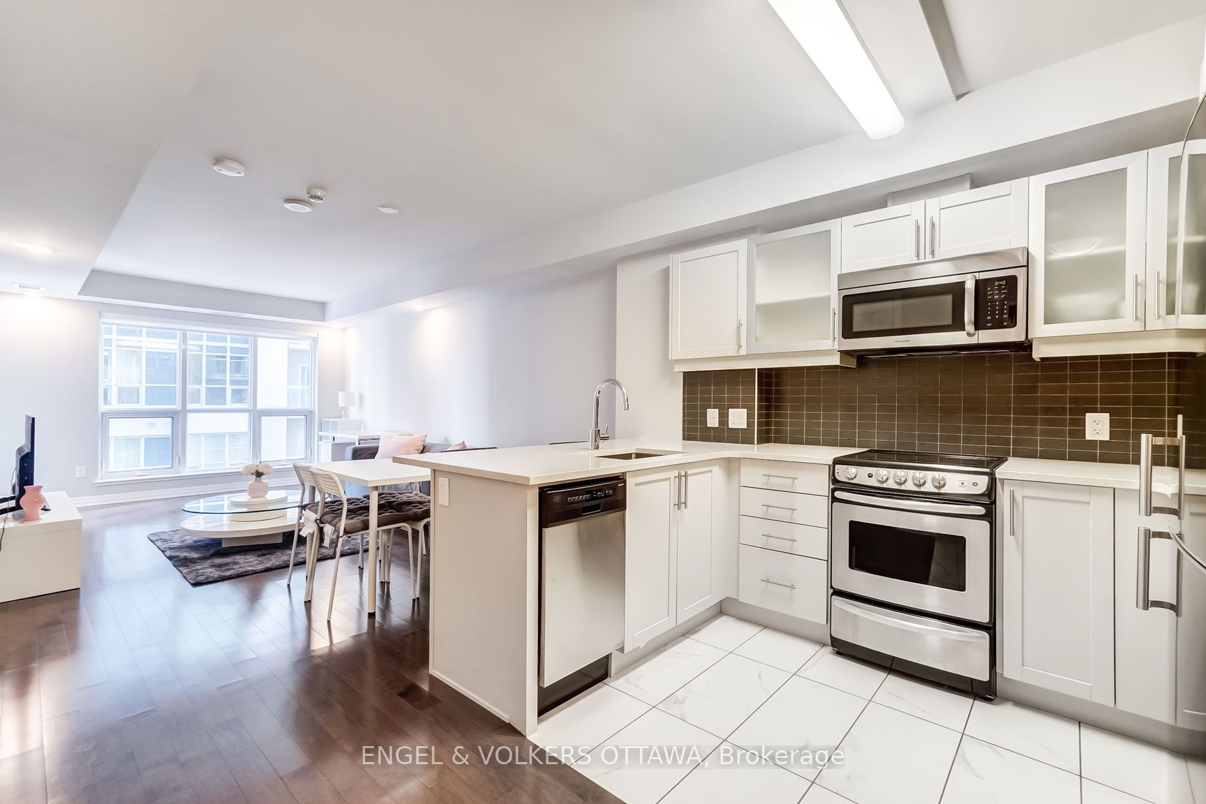 195 Besserer Street 1407 Property Photo 15