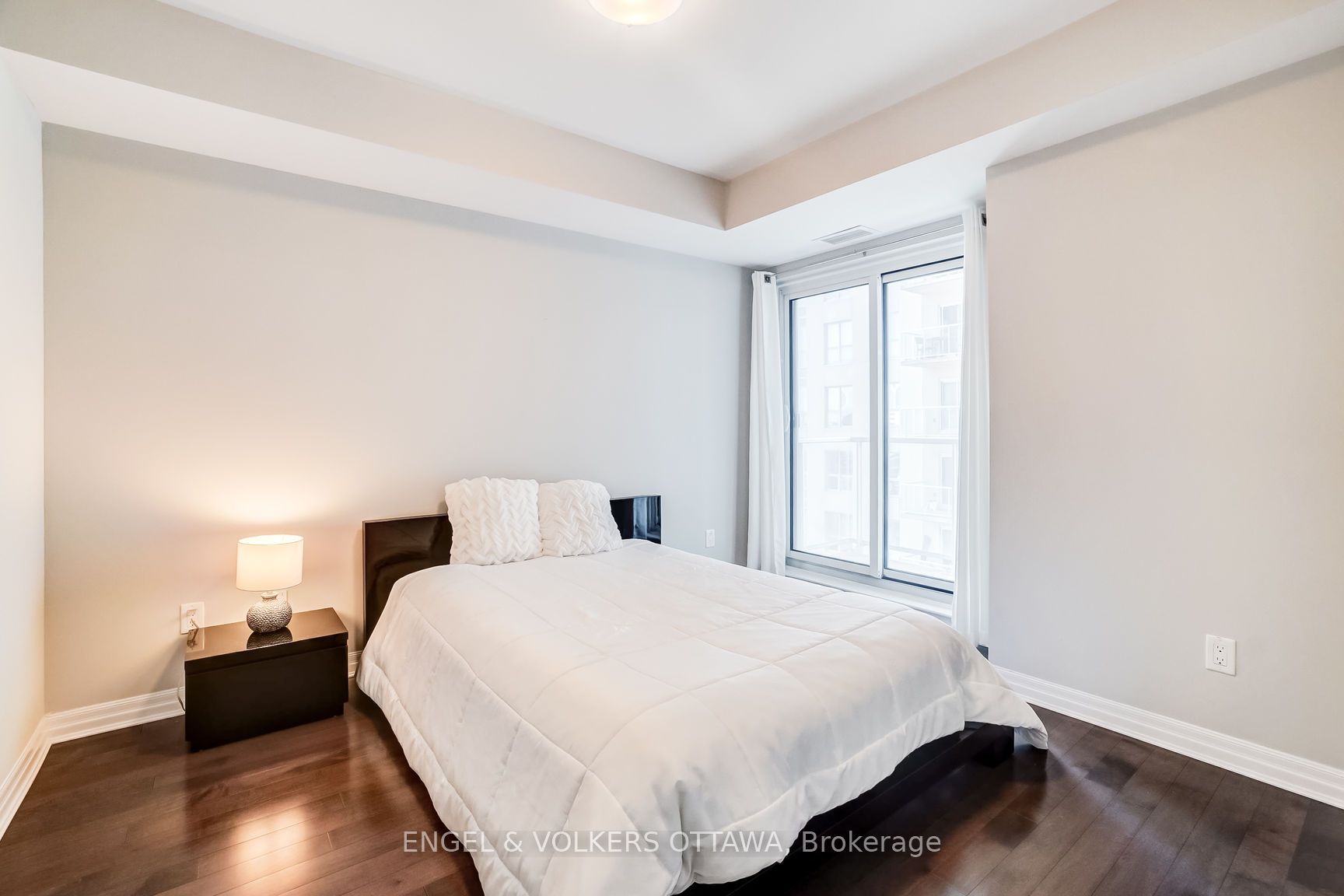 195 Besserer Street 1407 Property Photo 26