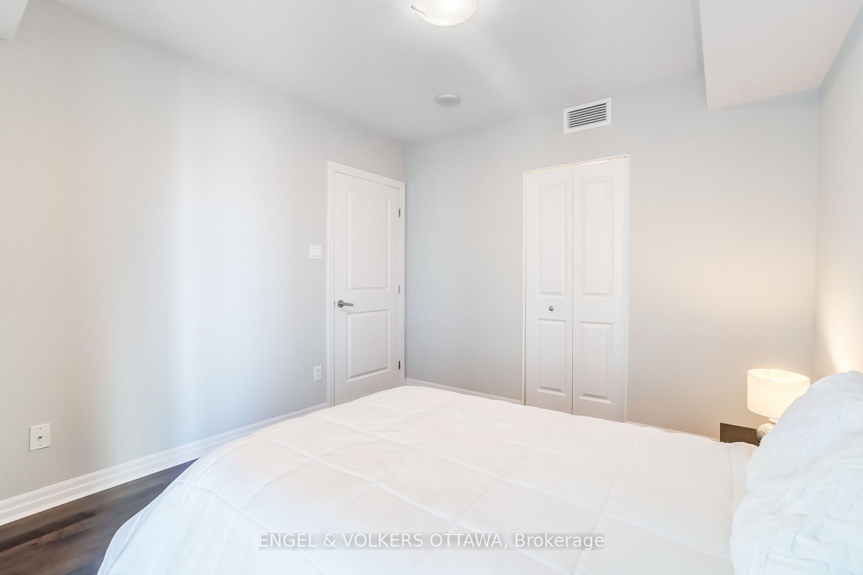 195 Besserer Street 1407 Property Photo 27