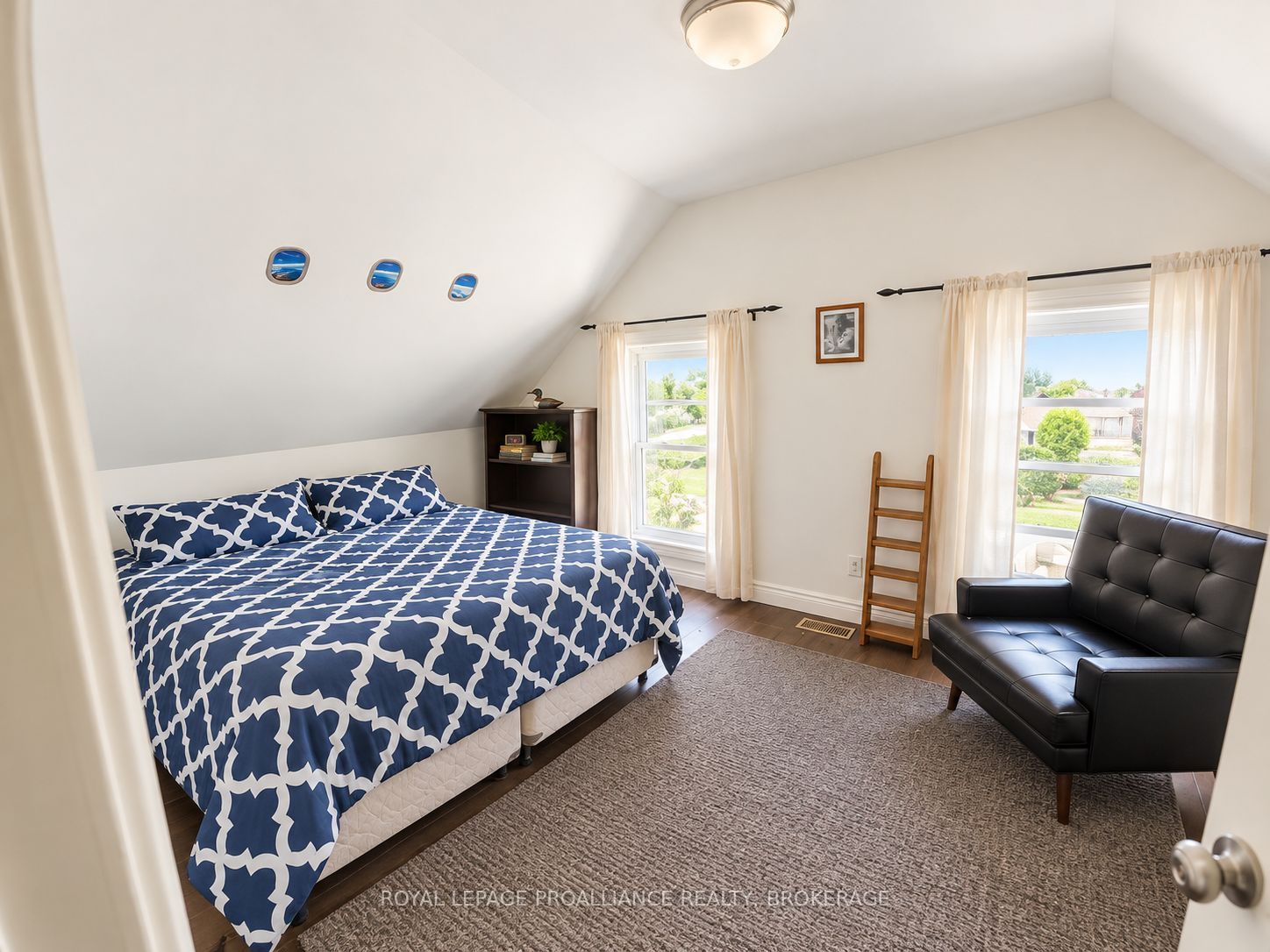 165 Pearl Street W Property Photo 10