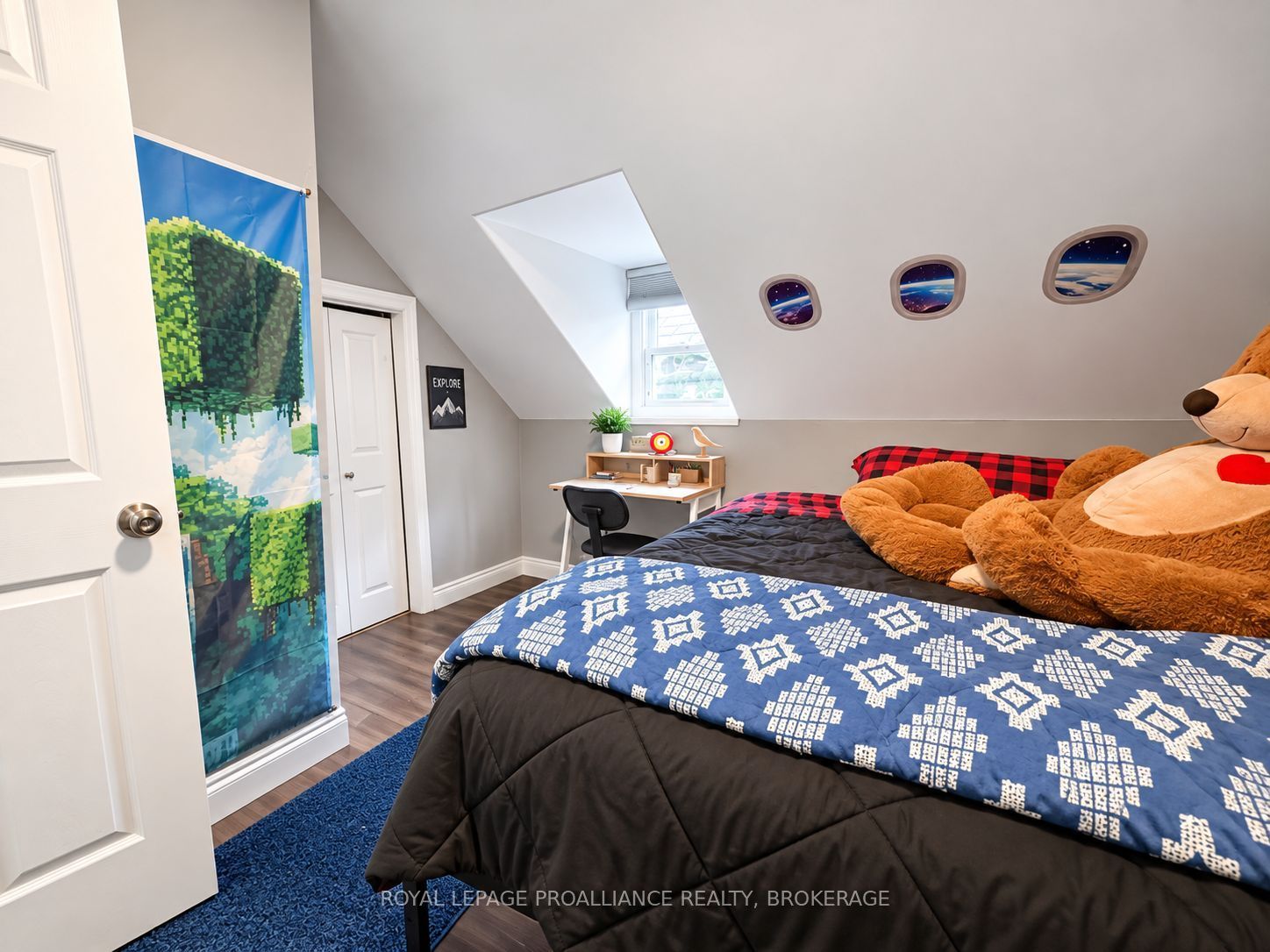 165 Pearl Street W Property Photo 13