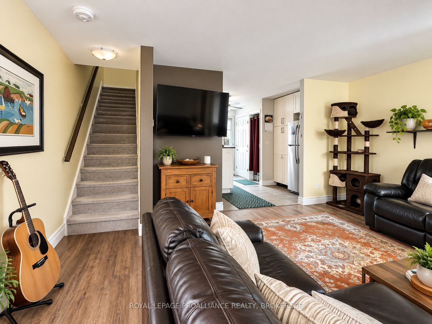 165 Pearl Street W Property Photo 15