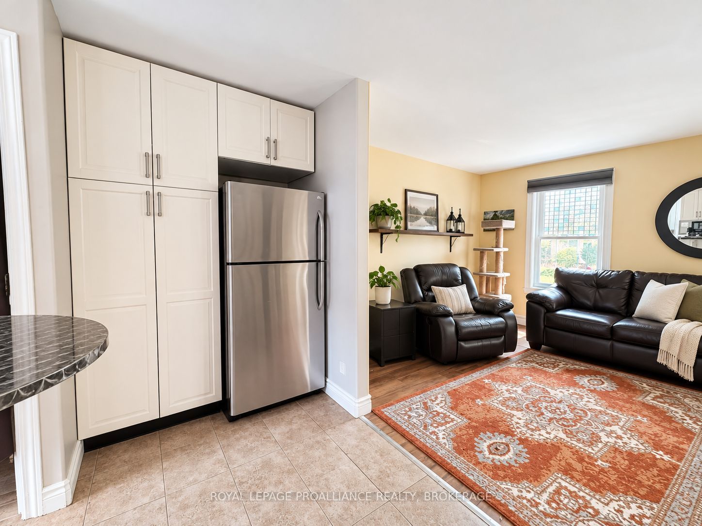 165 Pearl Street W Property Photo 16