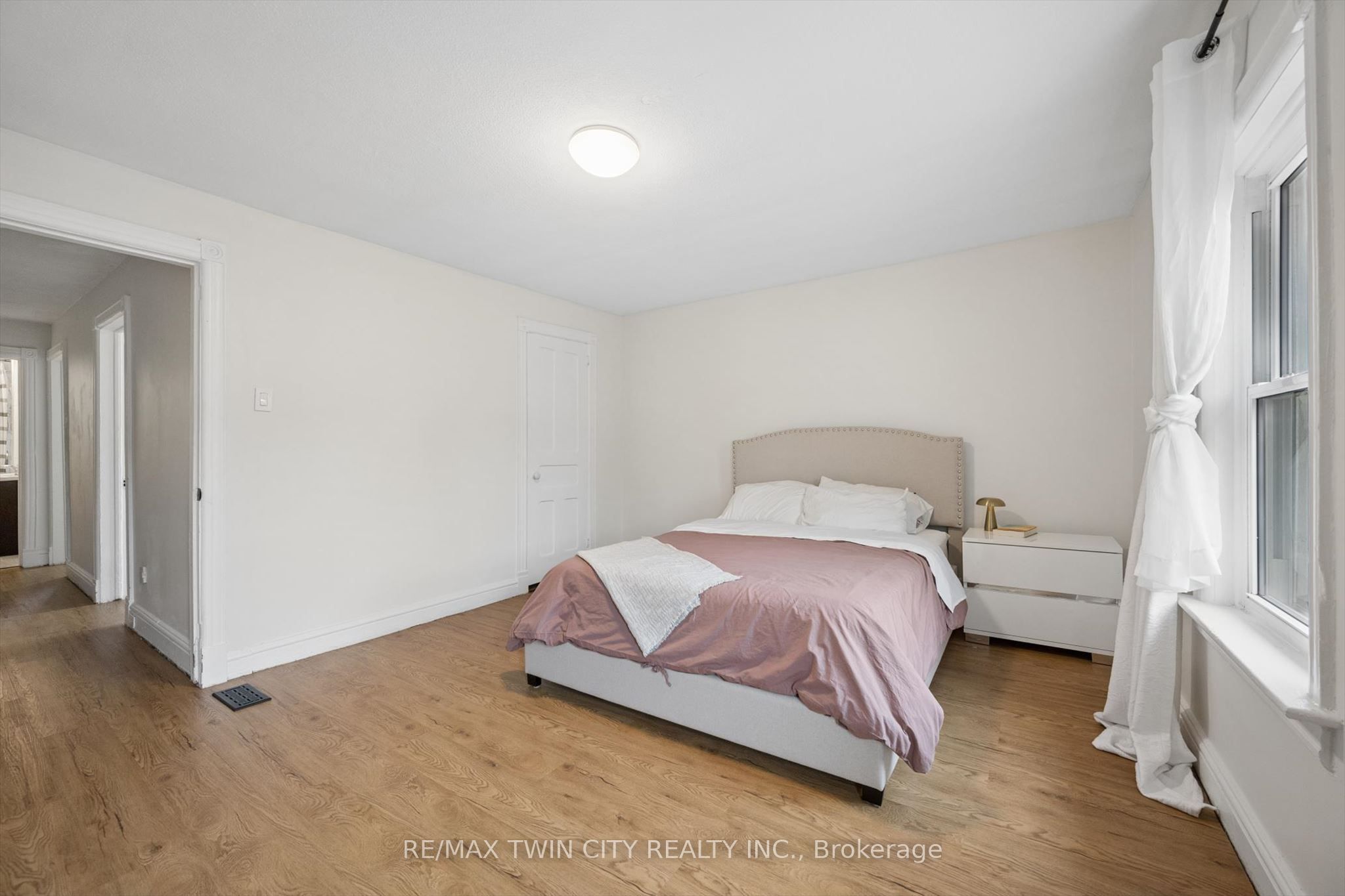 29 Victoria Avenue Property Photo 24