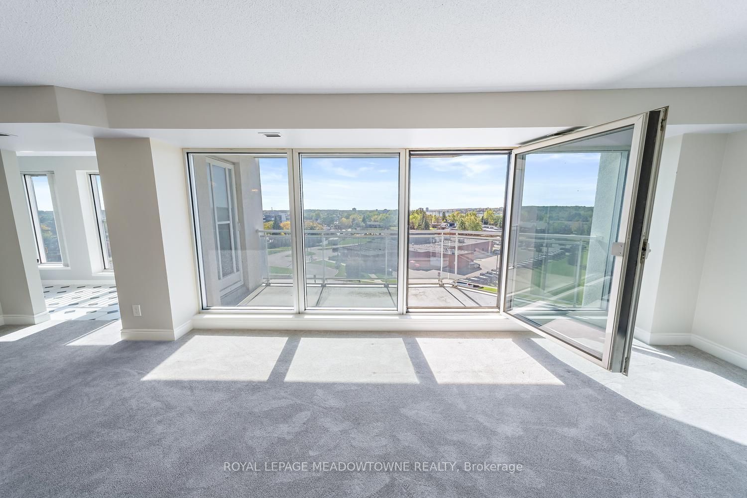 190 Hespeler Road 404 Property Photo 32