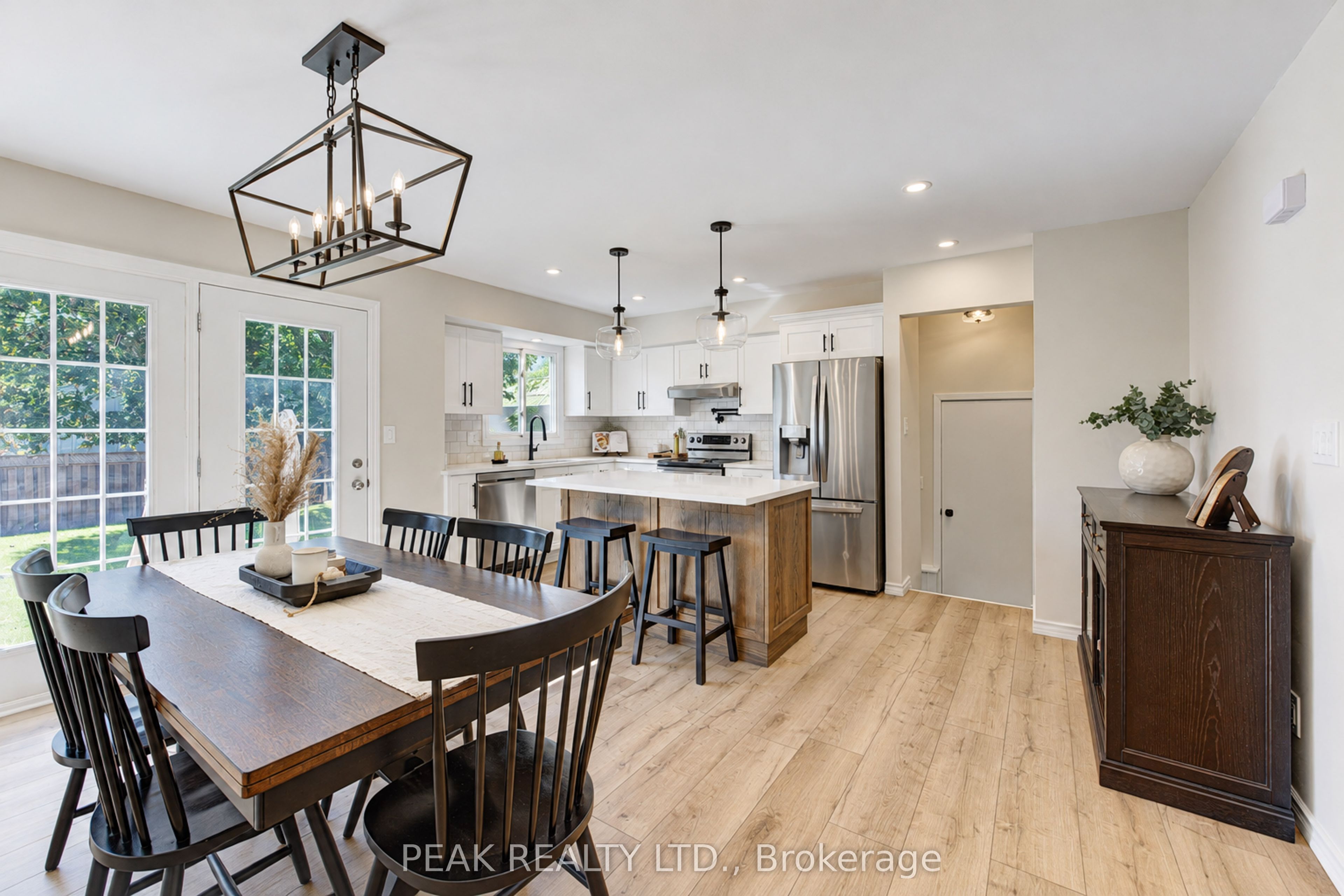 23 Jacob Street W Property Photo 14