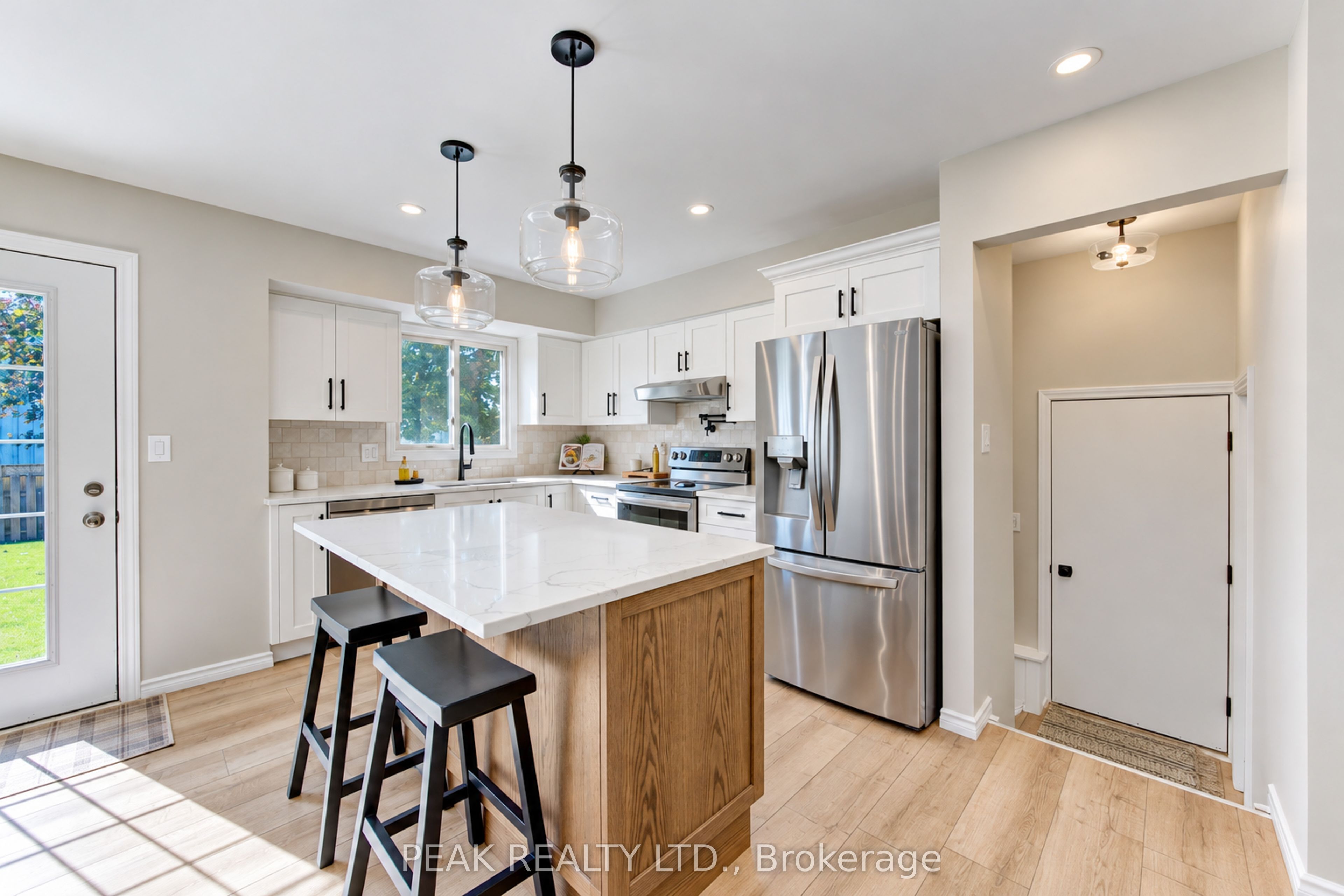 23 Jacob Street W Property Photo 15