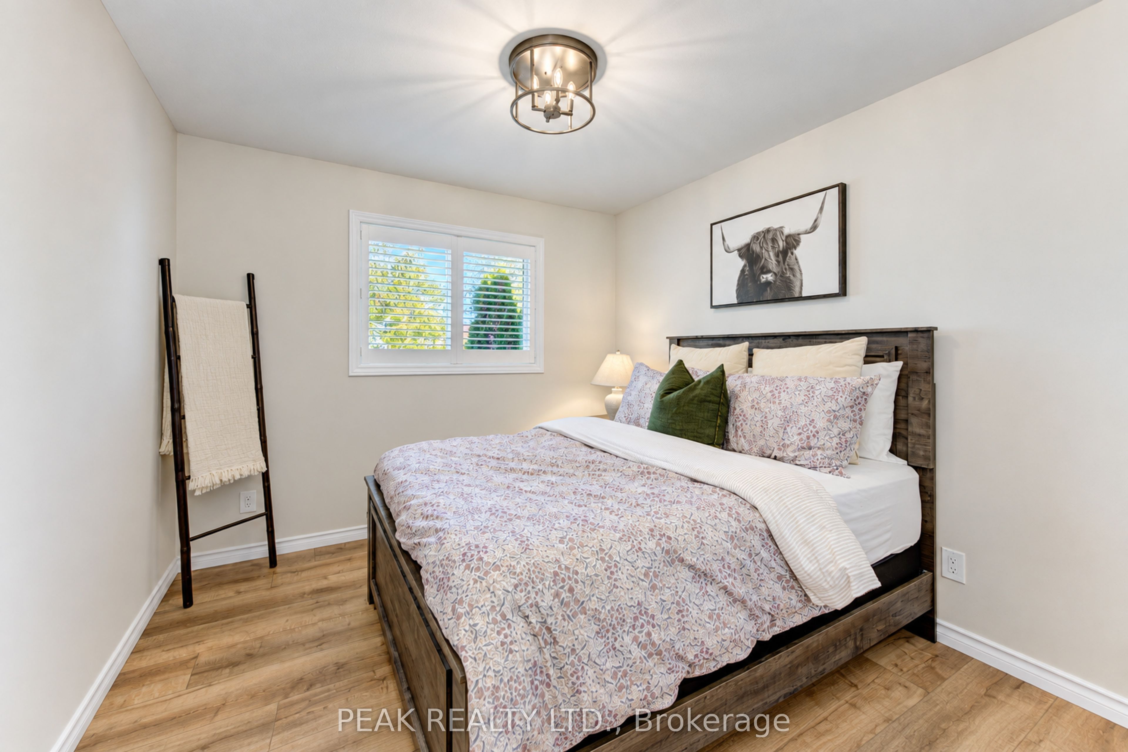 23 Jacob Street W Property Photo 24