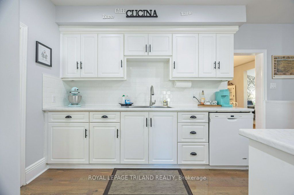 143 St George Street Property Photo 14