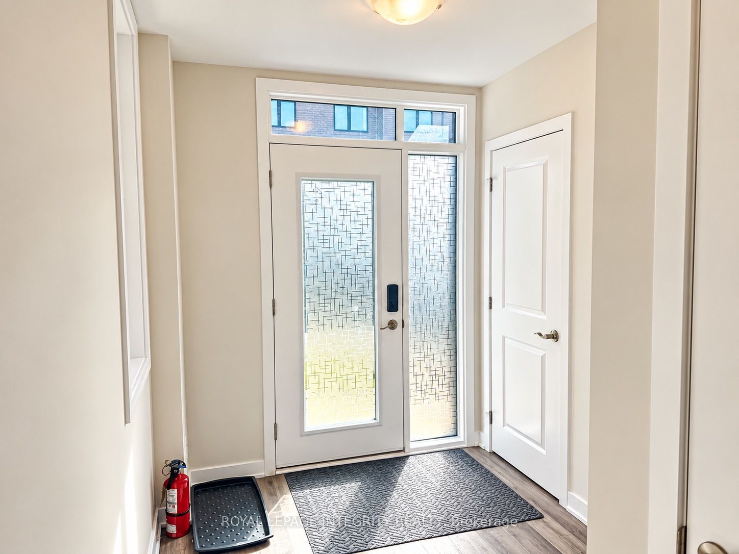 409 Jewelwing Pvt Property Photo 2