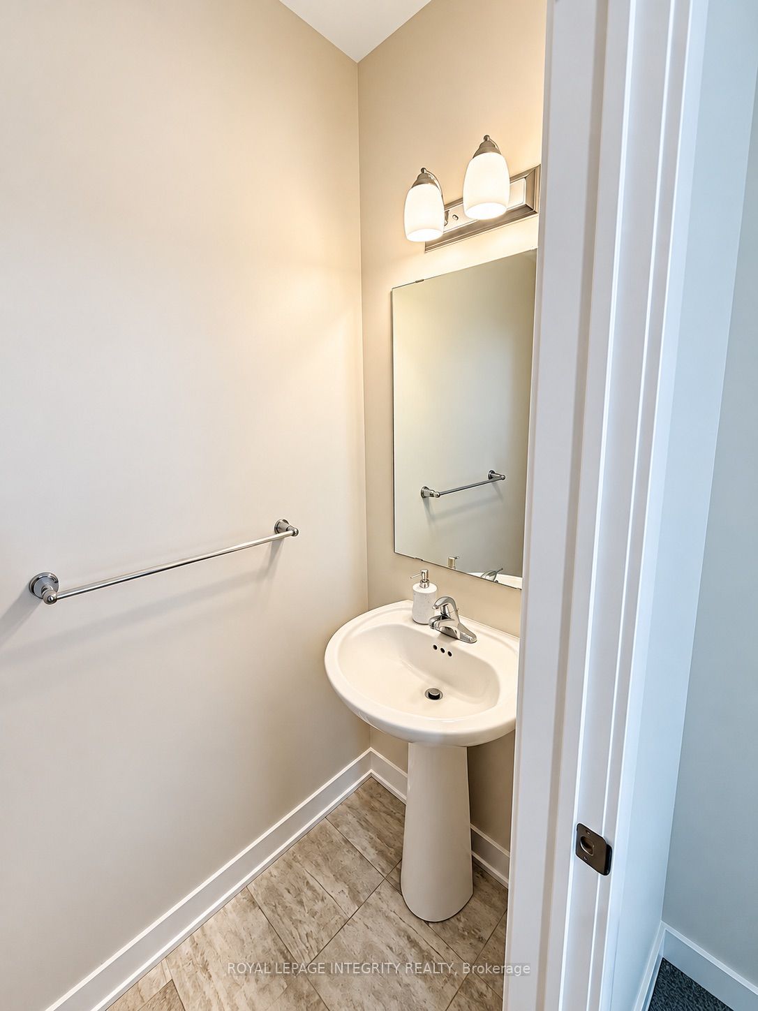 409 Jewelwing Pvt Property Photo 6