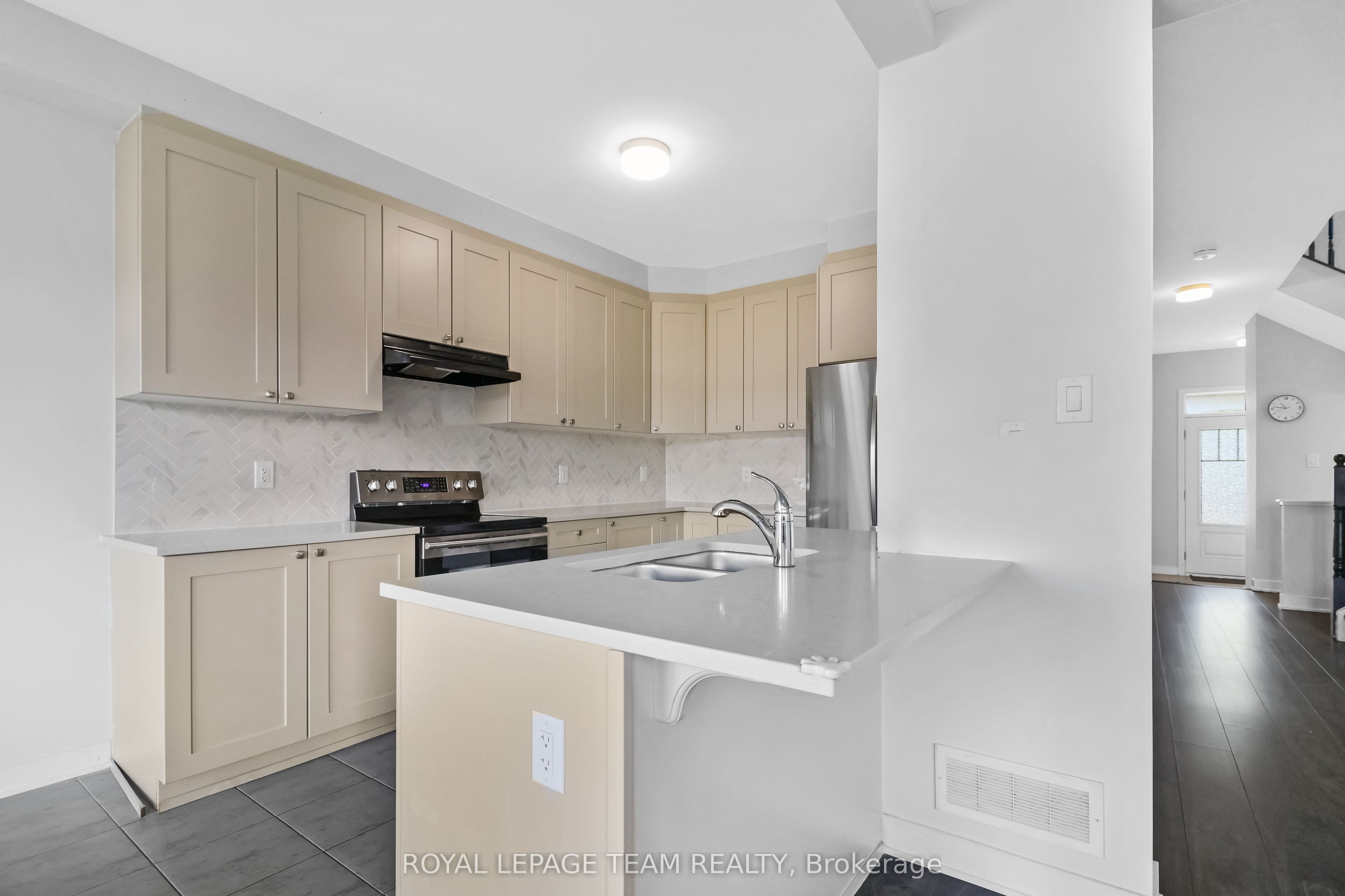2177 Winsome Terrace Property Photo 13