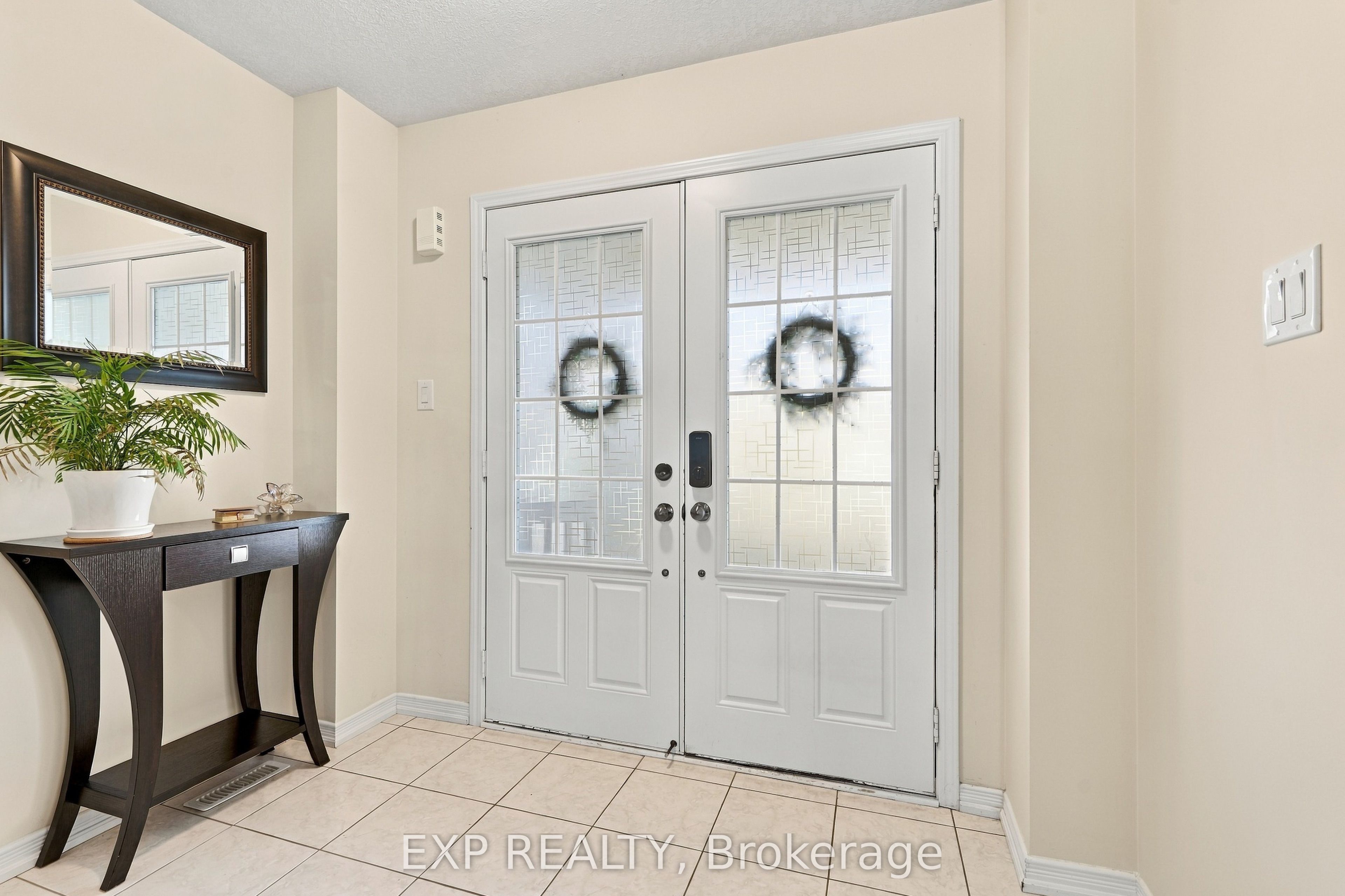 7720 Shadbush Lane Property Photo 3