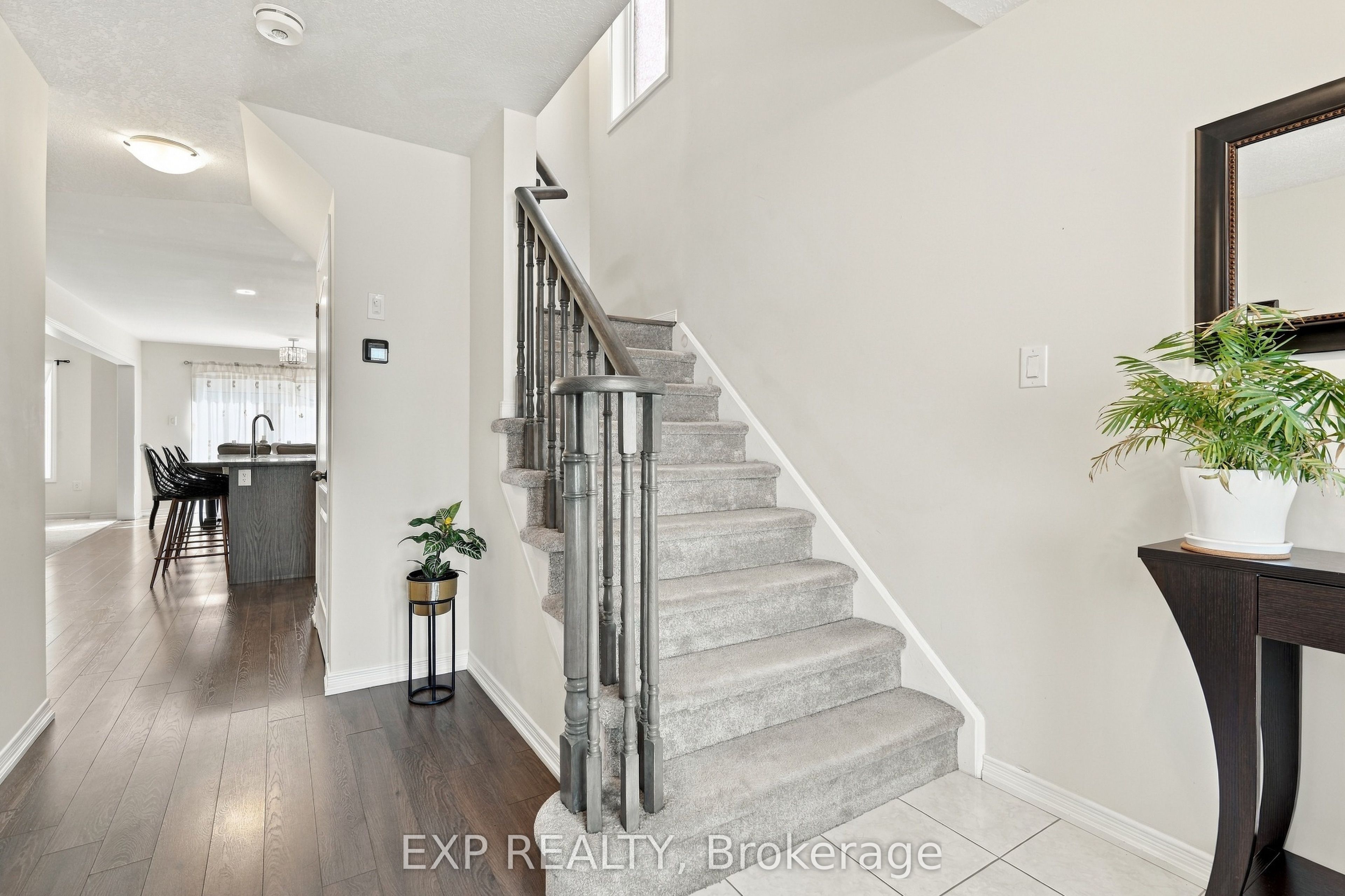 7720 Shadbush Lane Property Photo 4