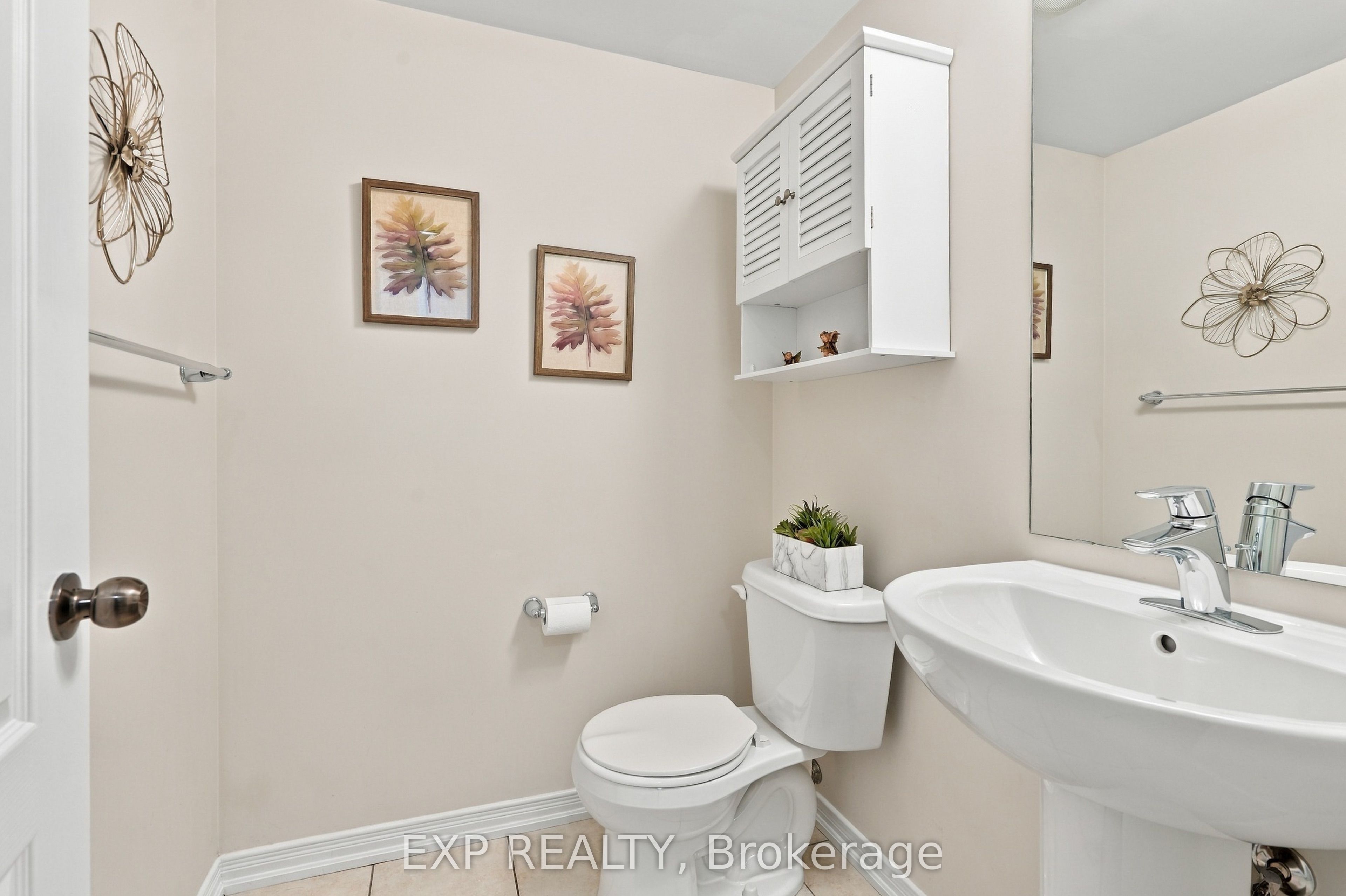 7720 Shadbush Lane Property Photo 12