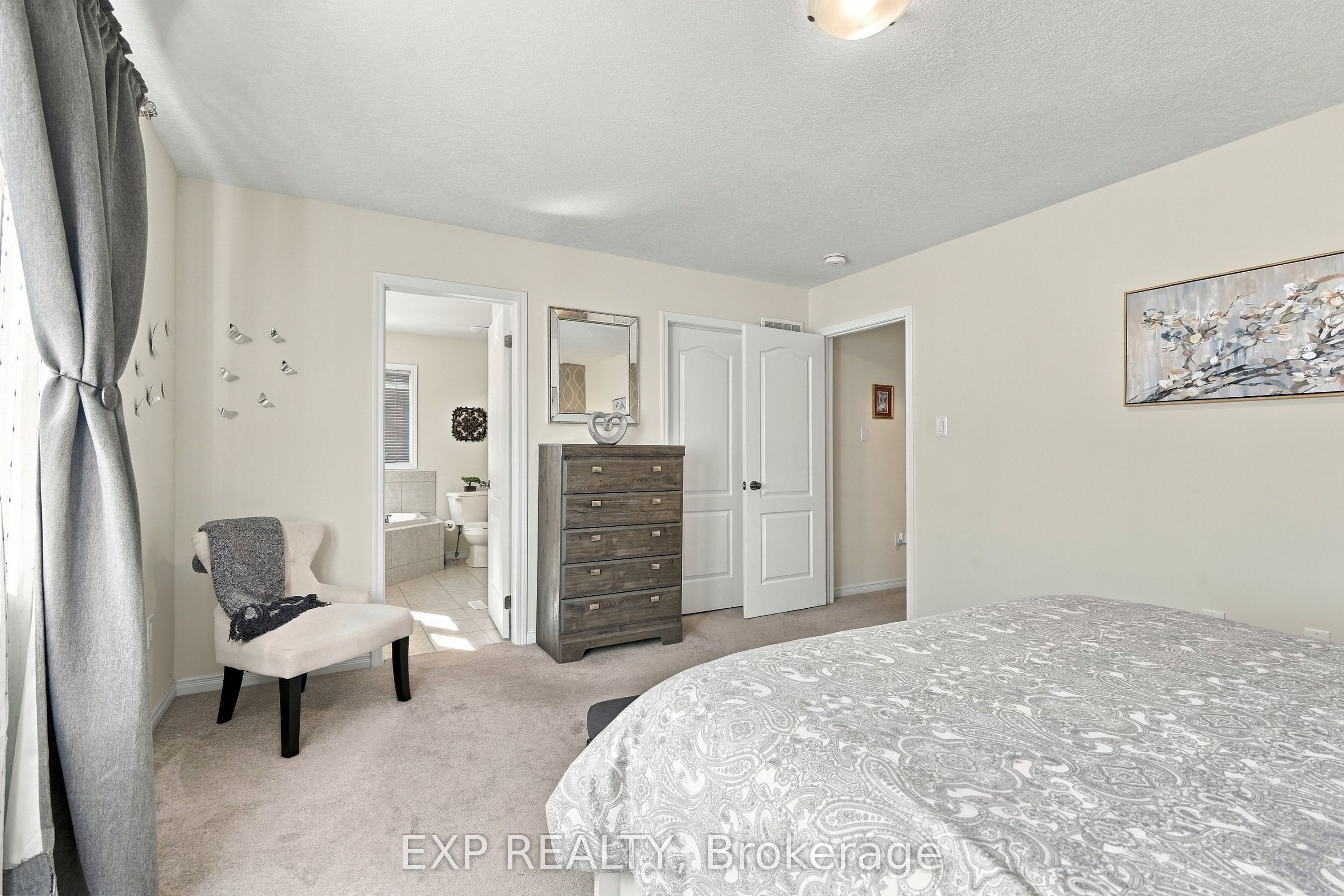 7720 Shadbush Lane Property Photo 14