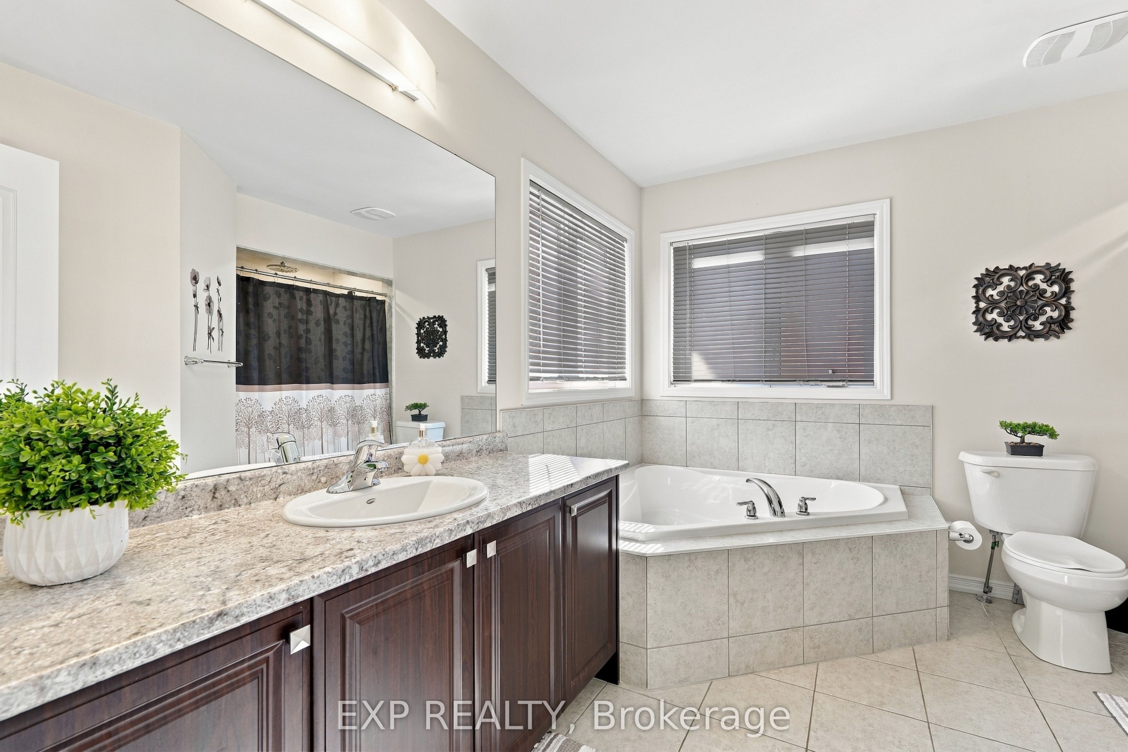 7720 Shadbush Lane Property Photo 16