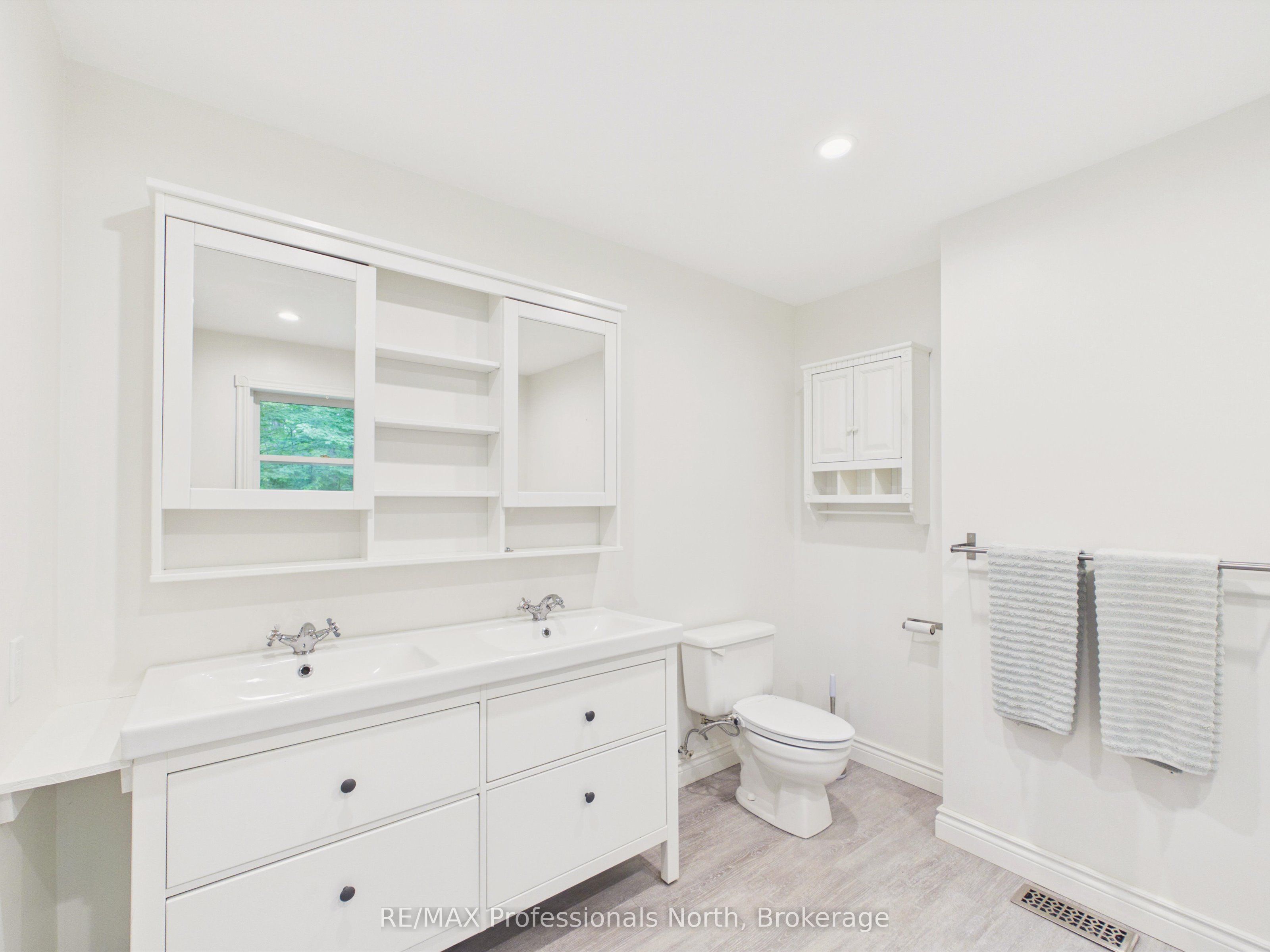 1130 Cedar Lane Property Photo 12