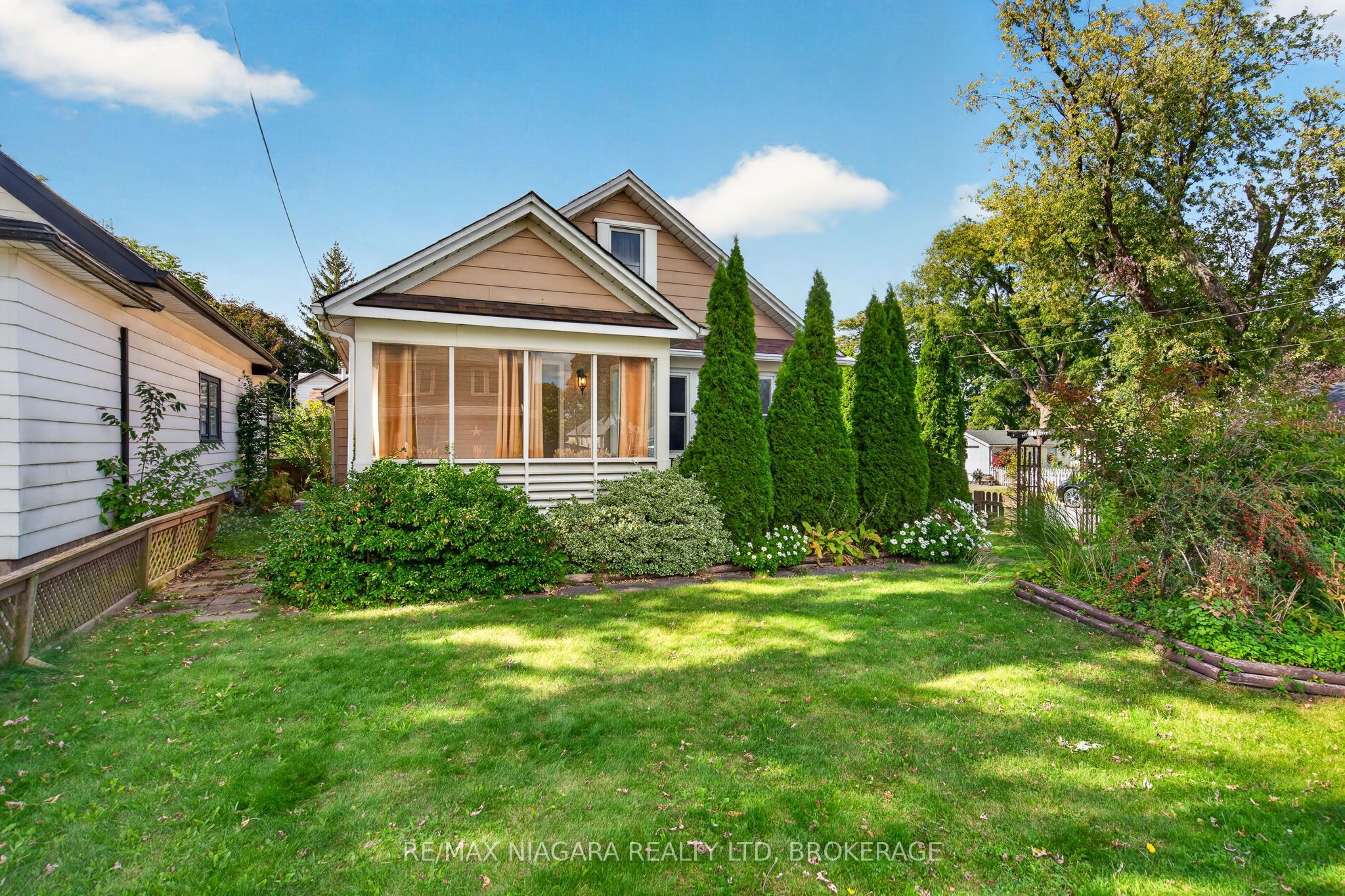 5657 Prince Edward Avenue Property Photo 4