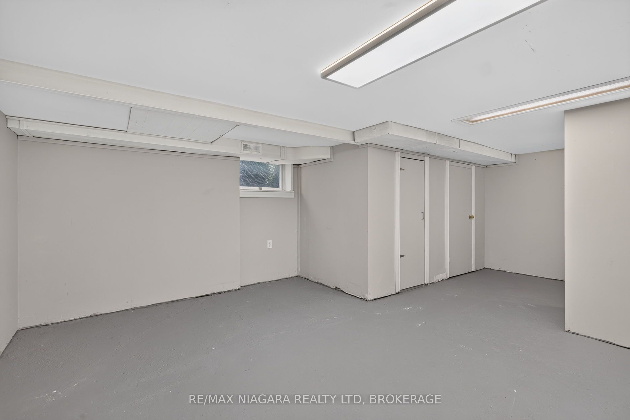 5657 Prince Edward Avenue Property Photo 28