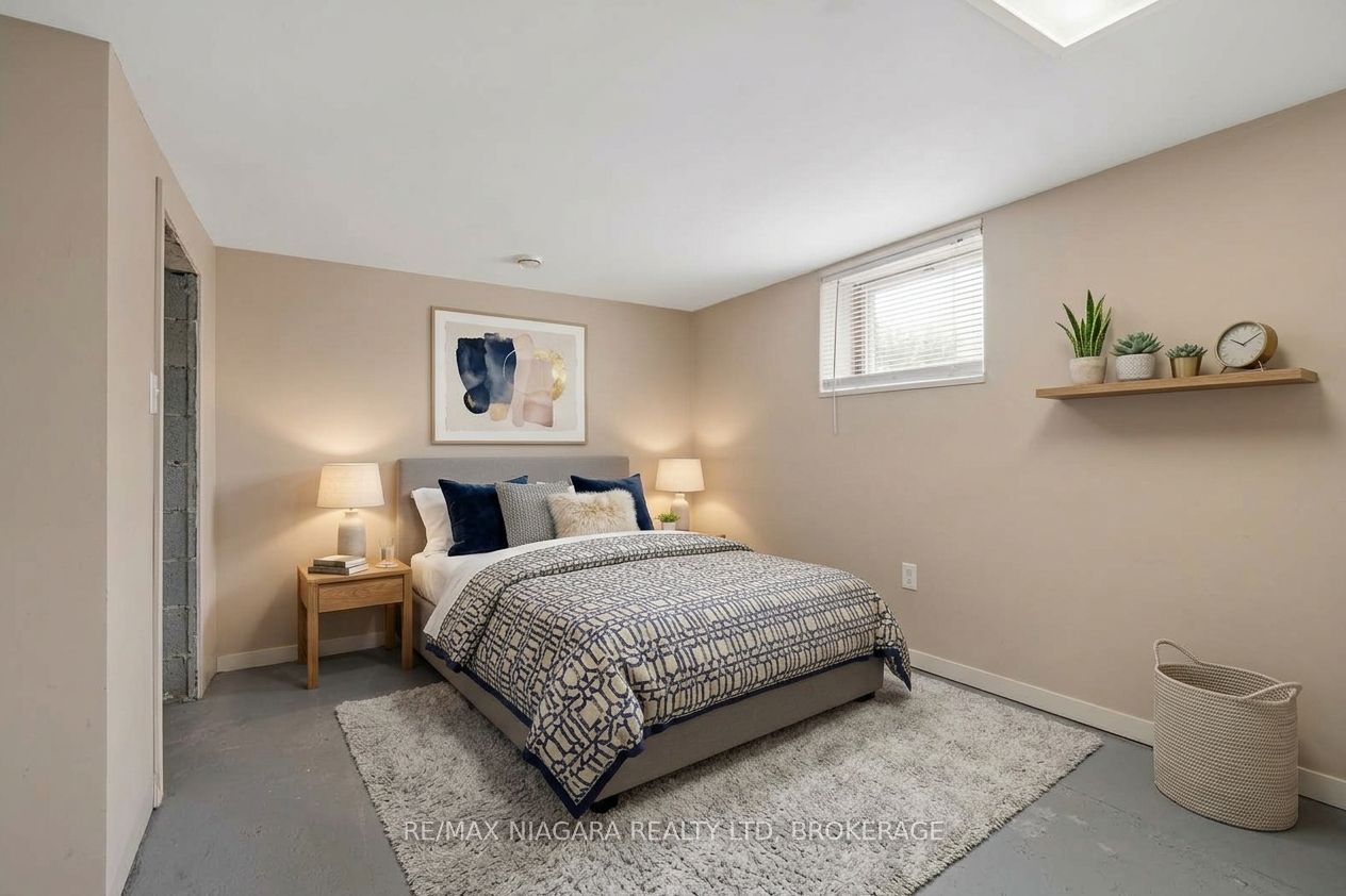 5657 Prince Edward Avenue Property Photo 29
