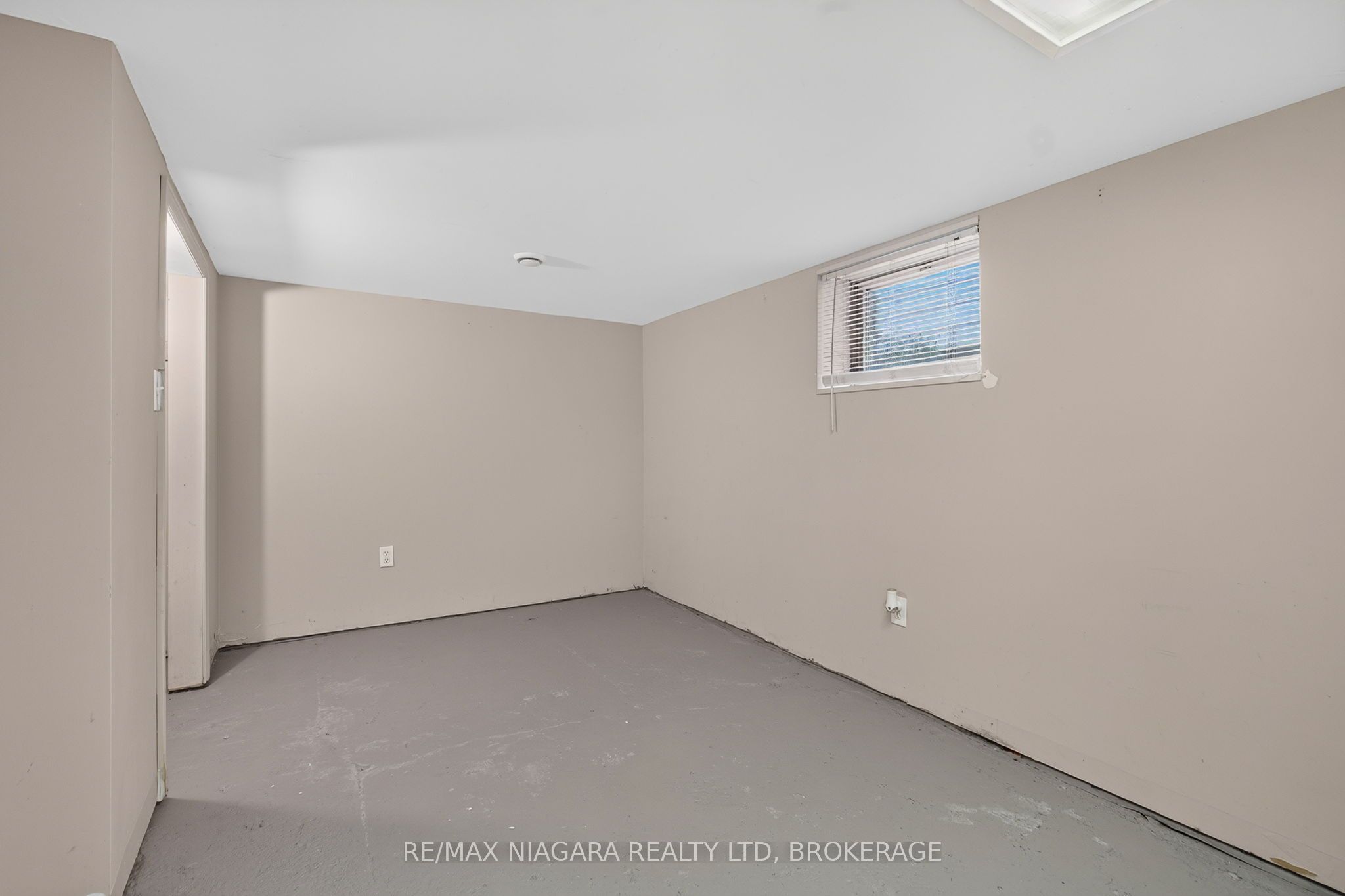 5657 Prince Edward Avenue Property Photo 30