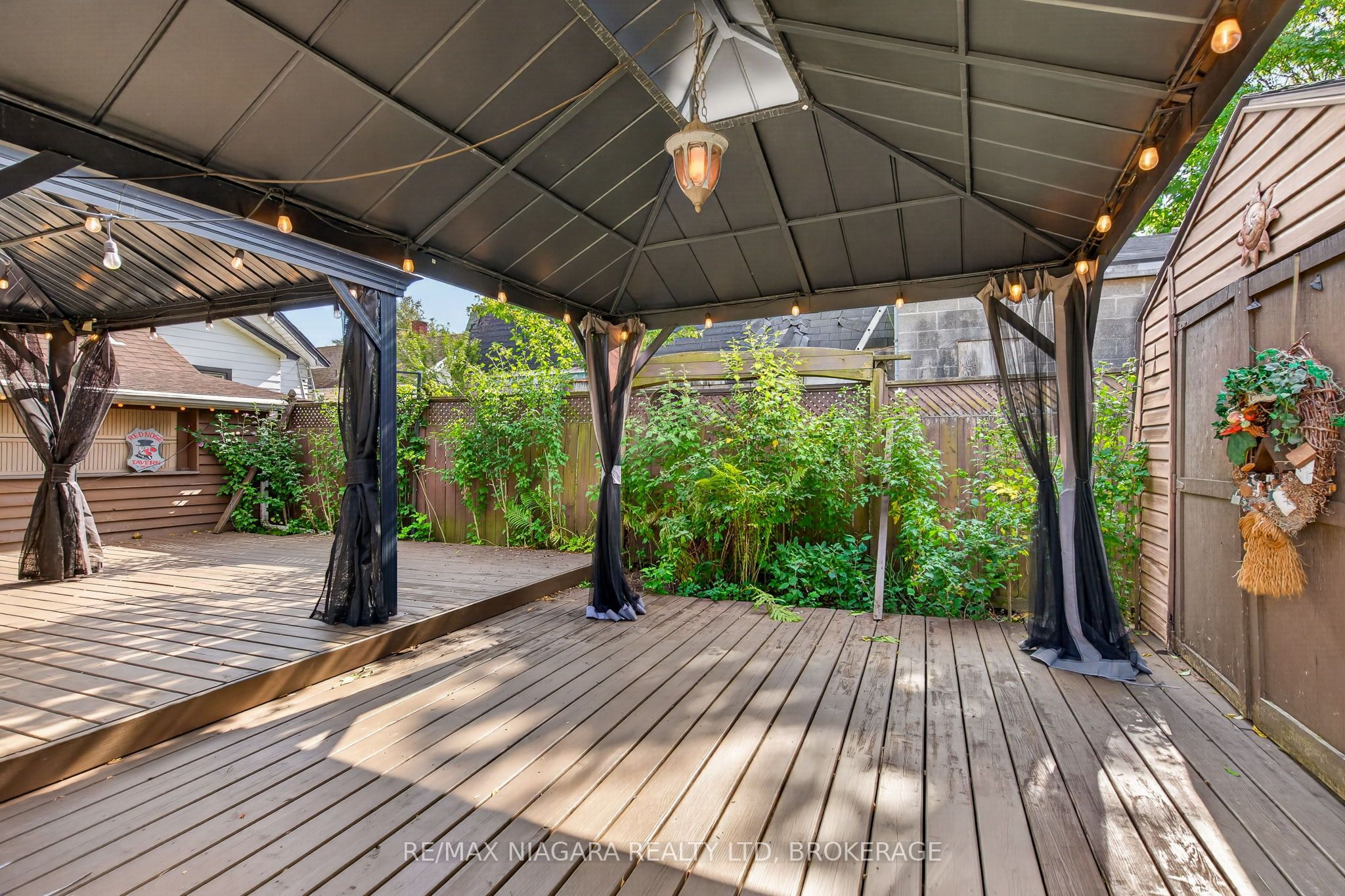 5657 Prince Edward Avenue Property Photo 35