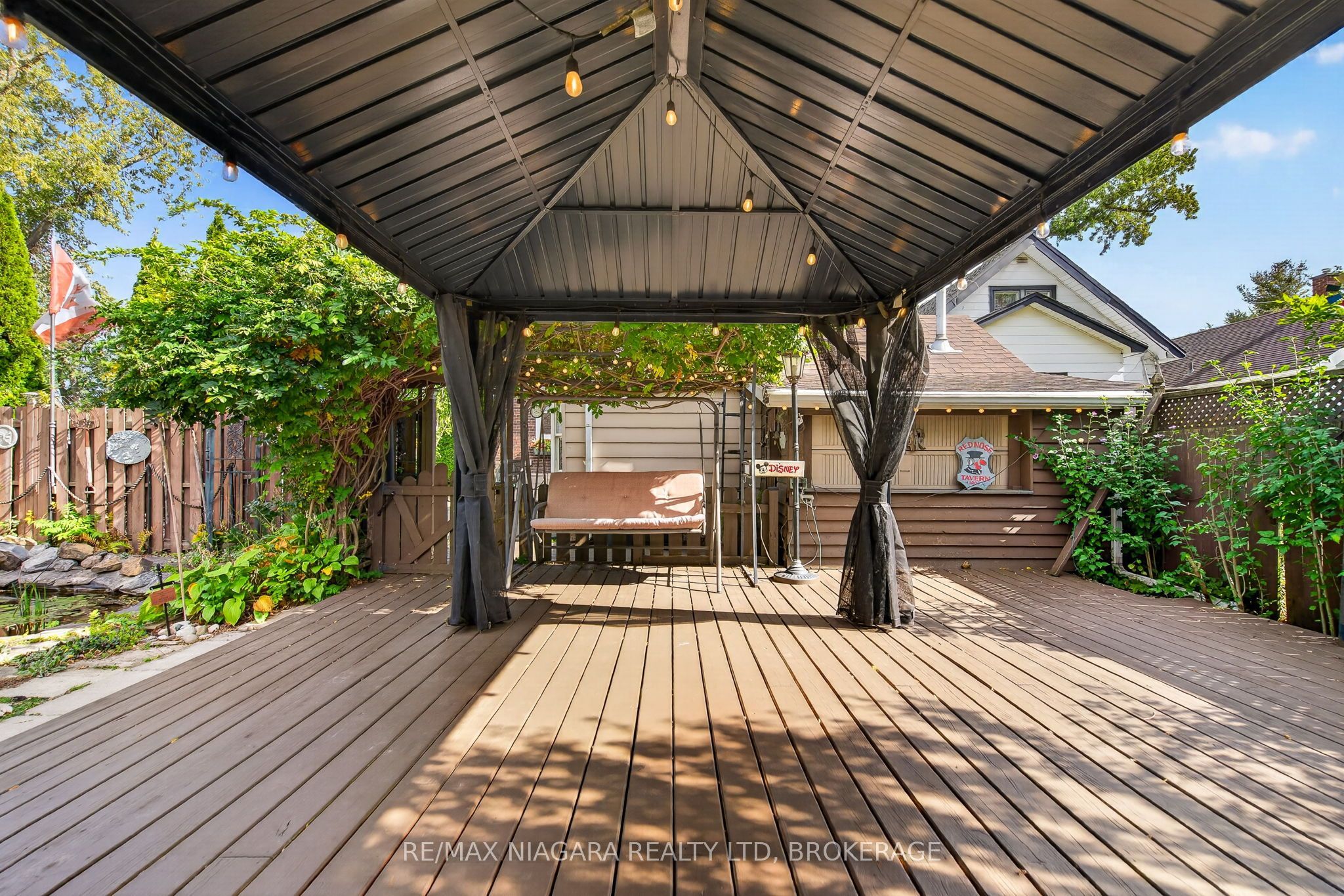 5657 Prince Edward Avenue Property Photo 36