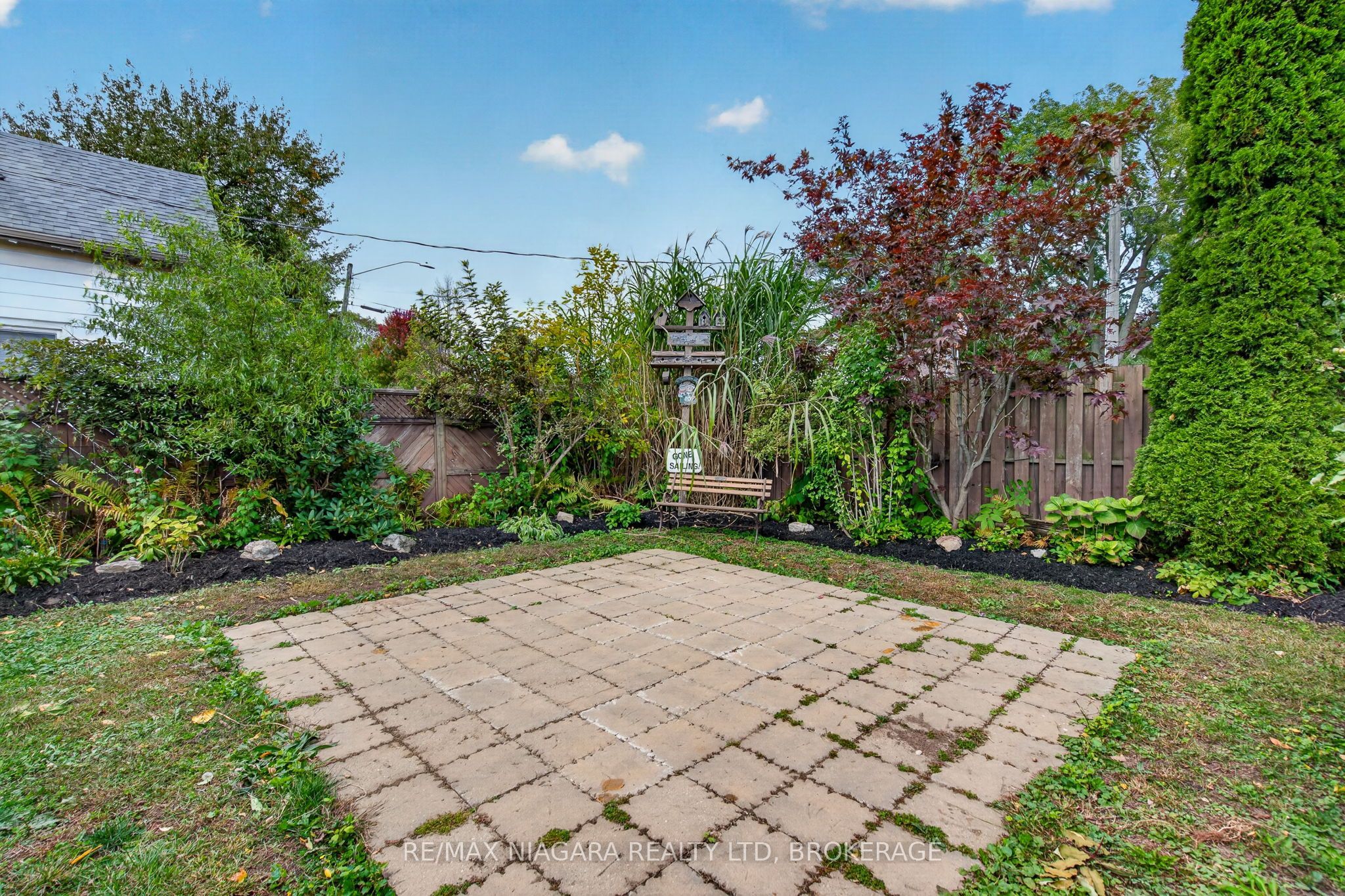 5657 Prince Edward Avenue Property Photo 42
