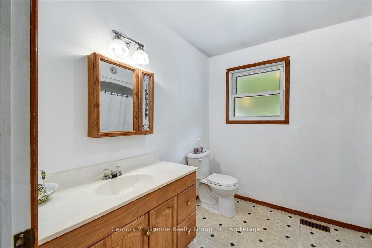 66 Hastings Street S Property Photo 20